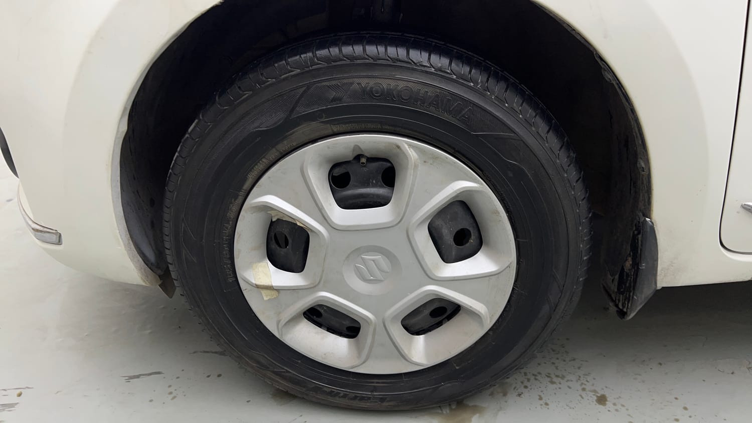 Used 2017 Maruti Suzuki Dzire VXi Petrol Manual tyres LEFT FRONT TYRE RIM VIEW