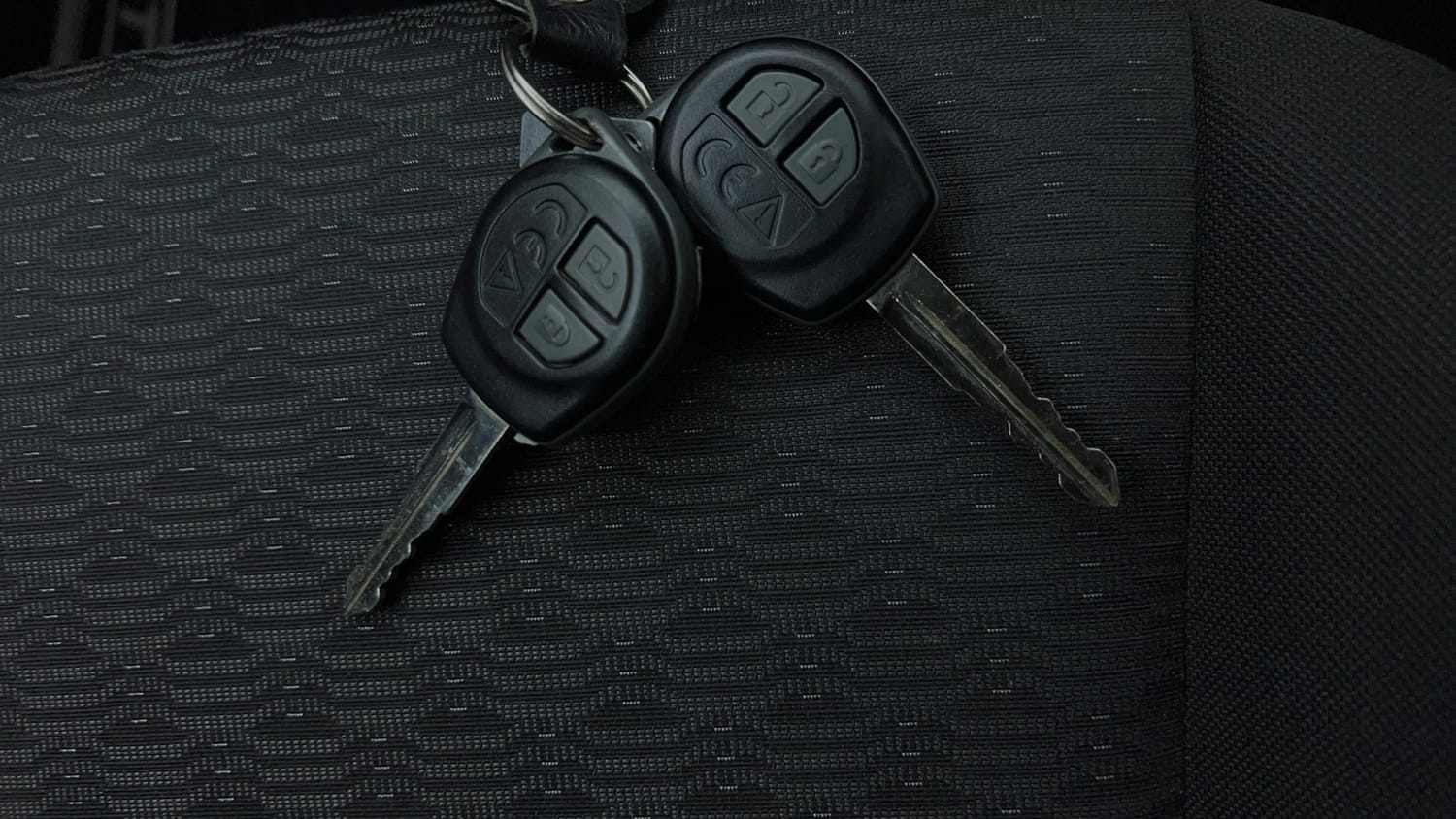 Used 2025 Maruti Suzuki Swift LXi Petrol Manual extra CAR KEY VIEW