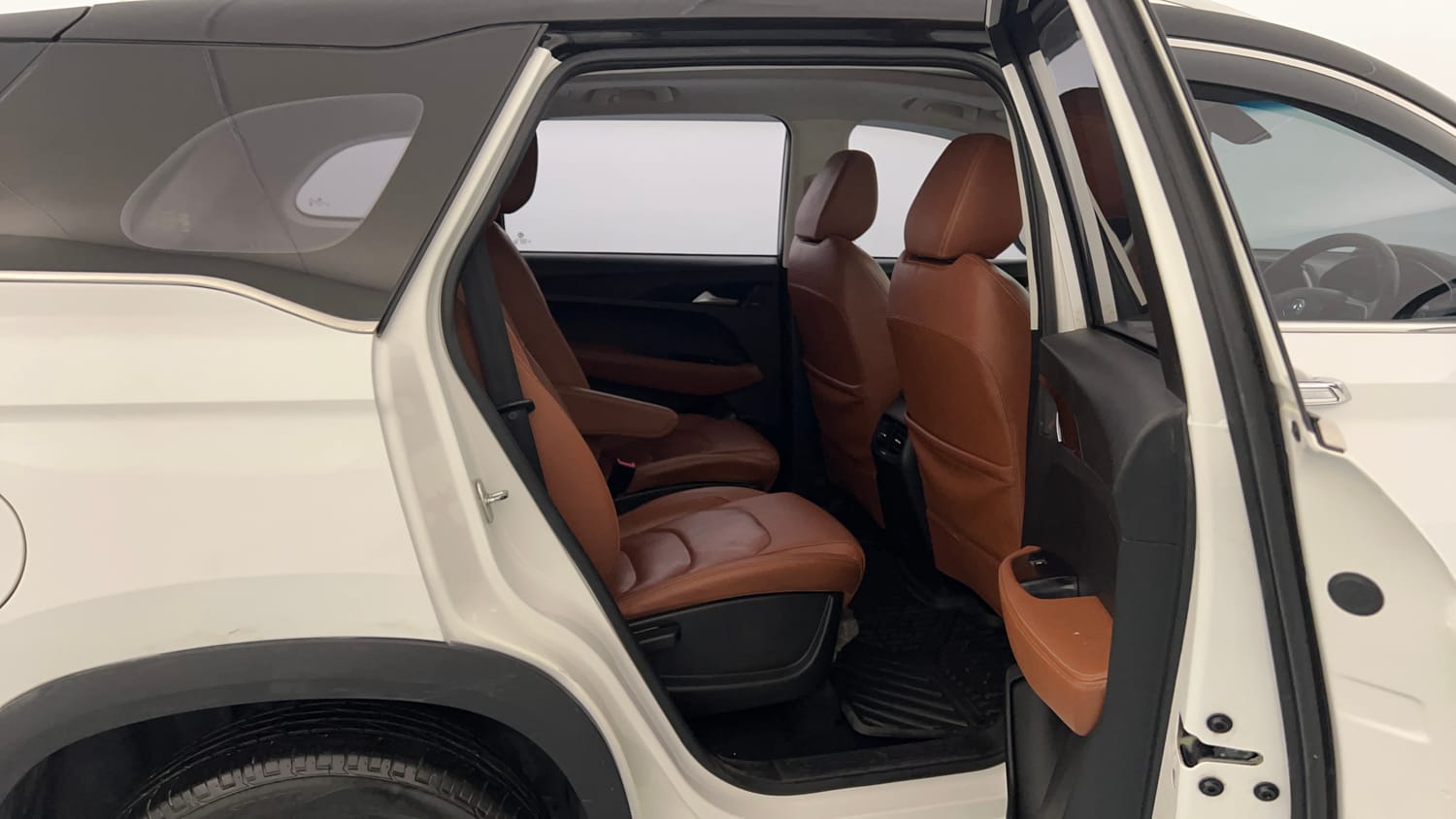 Used 2020 MG Motors Hector Plus Sharp 1.5 DCT Petrol Petrol Automatic interior RIGHT SIDE REAR DOOR CABIN VIEW