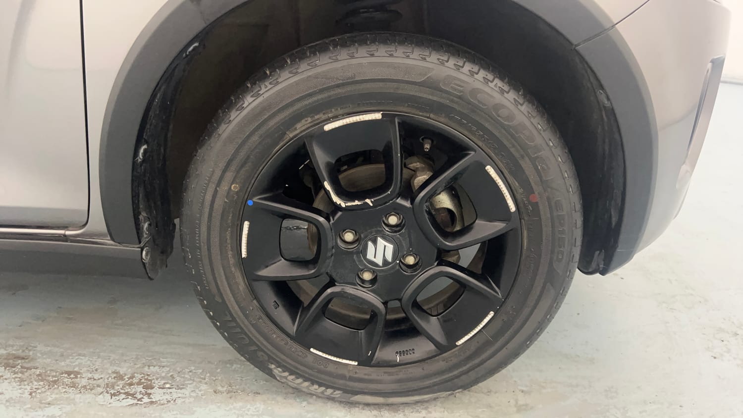 Used 2022 Maruti Suzuki Ignis Zeta 1.2 MT Petrol Manual tyres RIGHT FRONT TYRE RIM VIEW