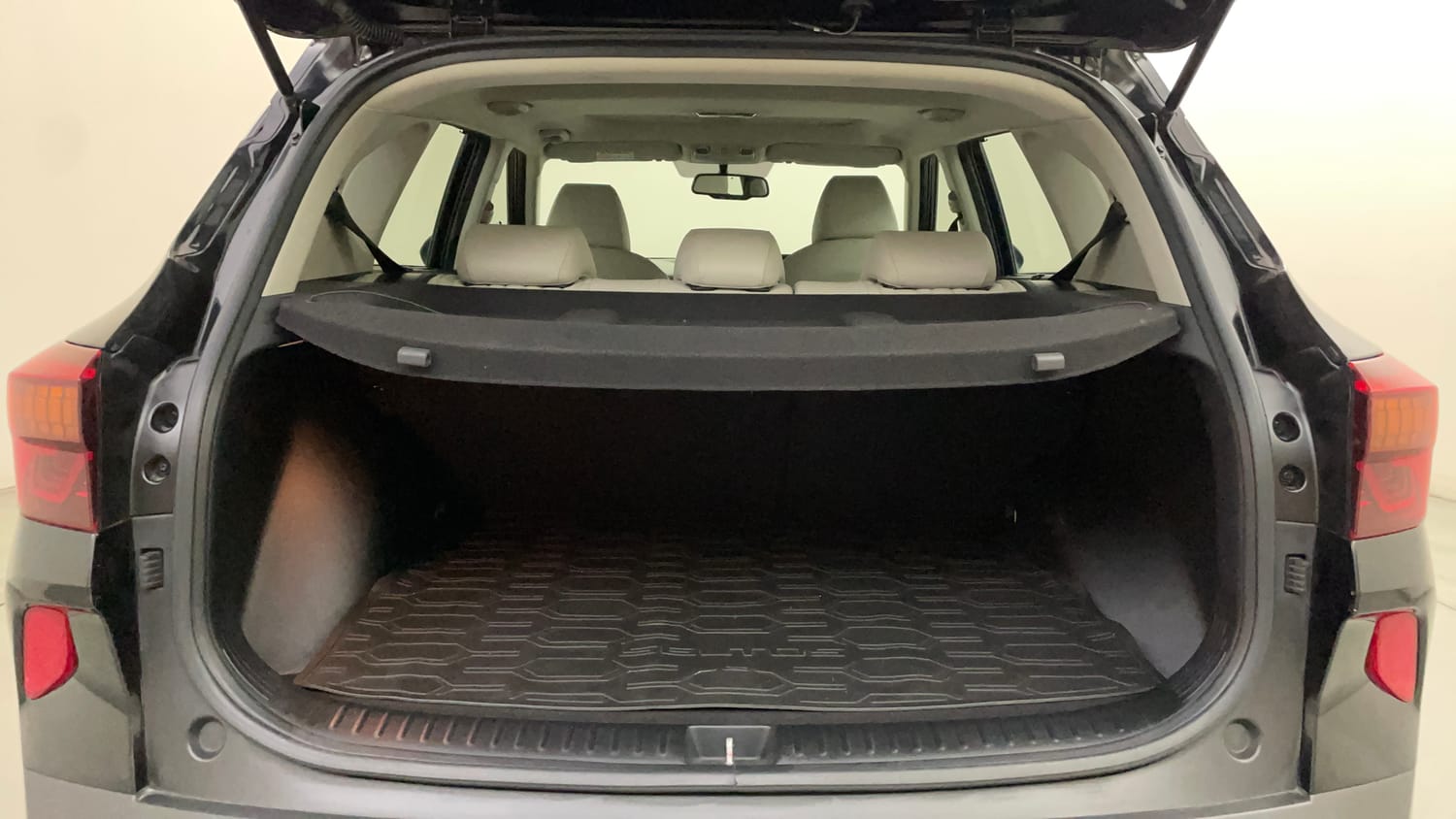 Used 2023 Kia Seltos HTX 1.5 Petrol Manual interior DICKY INSIDE VIEW