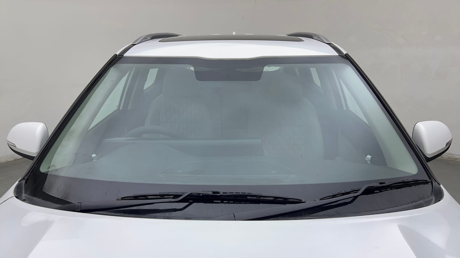 Used 2023 Kia Seltos HTX 1.5 Petrol Manual exterior FRONT WINDSHIELD VIEW