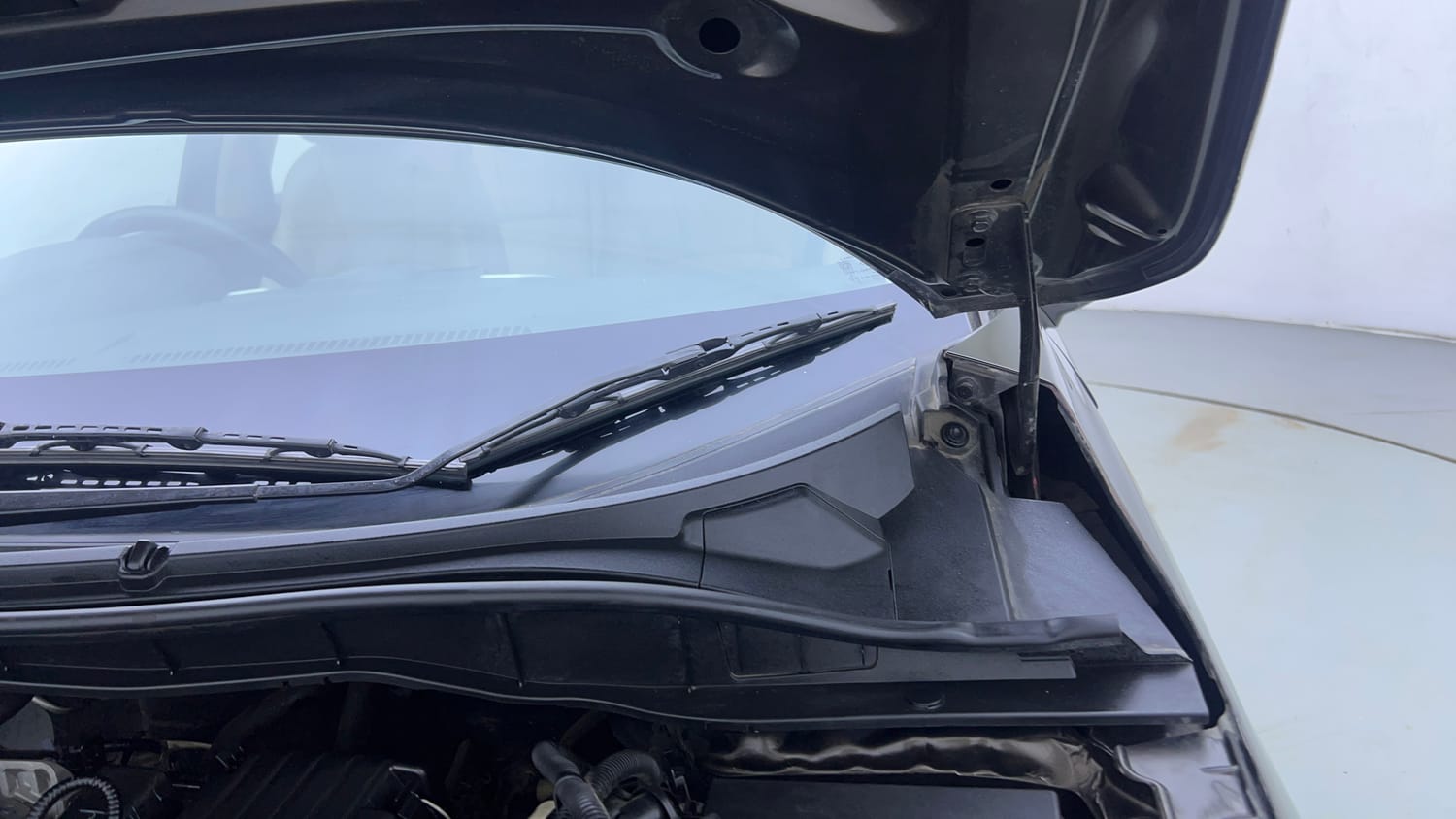 Used 2021 Honda City ZX CVT Petrol Petrol Automatic engine ENGINE LEFT SIDE HINGE & APRON VIEW