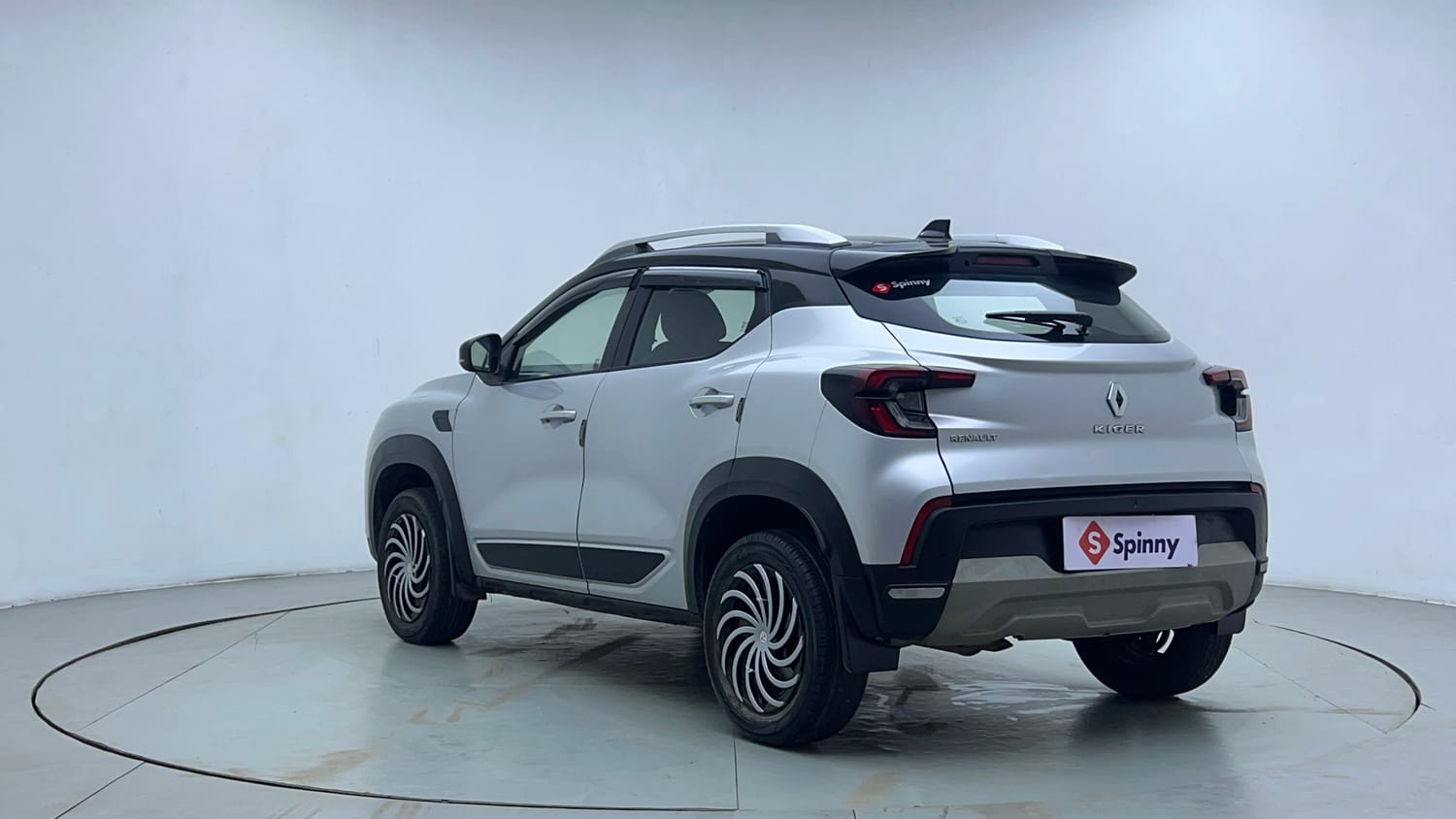 Used 2021 Renault Kiger RXT 1.0 Turbo MT Petrol Manual exterior LEFT REAR CORNER VIEW