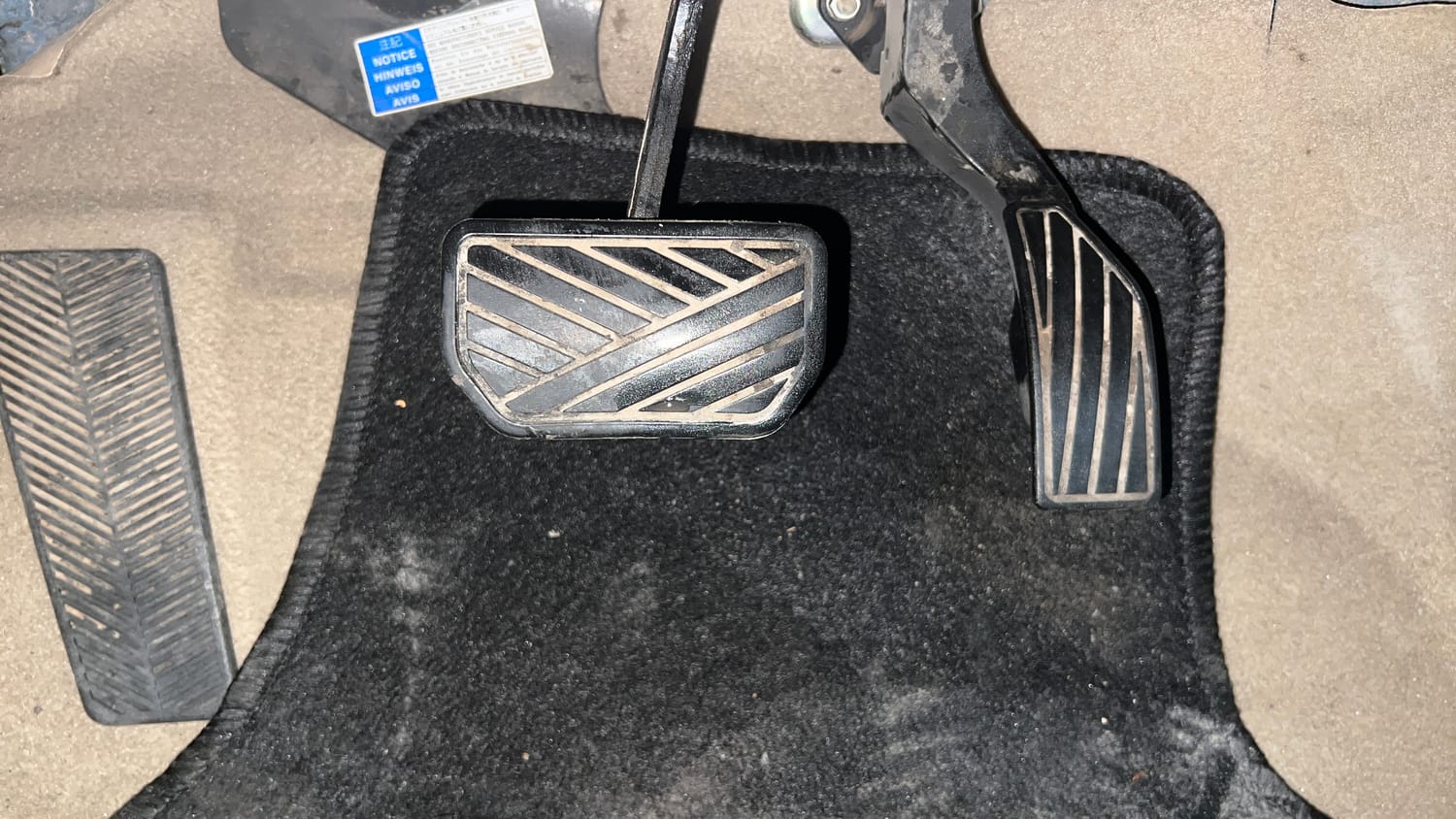 Used 2020 Maruti Suzuki Ciaz Alpha 1.5 AT Petrol Automatic interior PEDALS VIEW