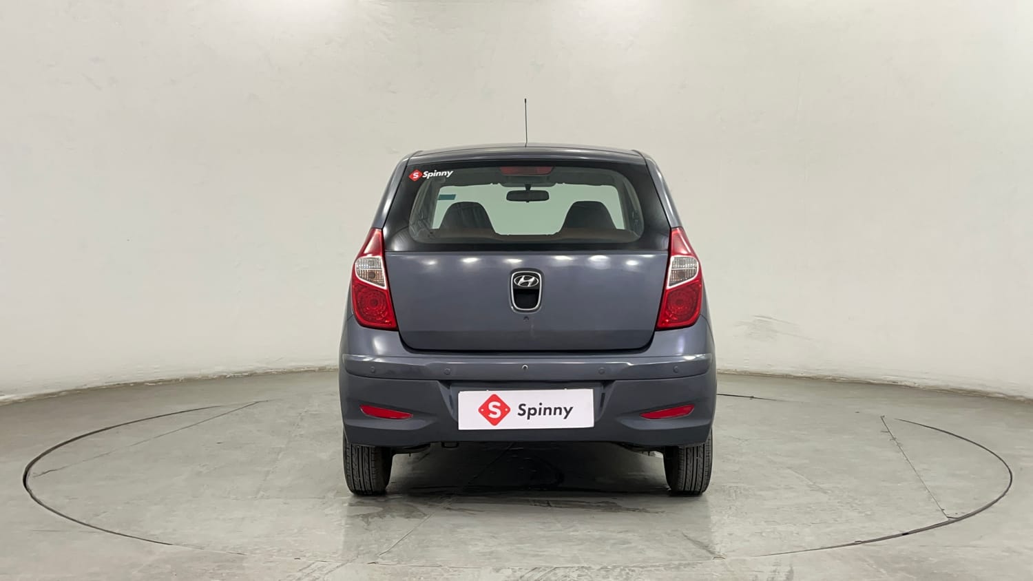 Used 2013 Hyundai i10 Magna 1.1 iRDE2 Petrol Manual exterior BACK VIEW