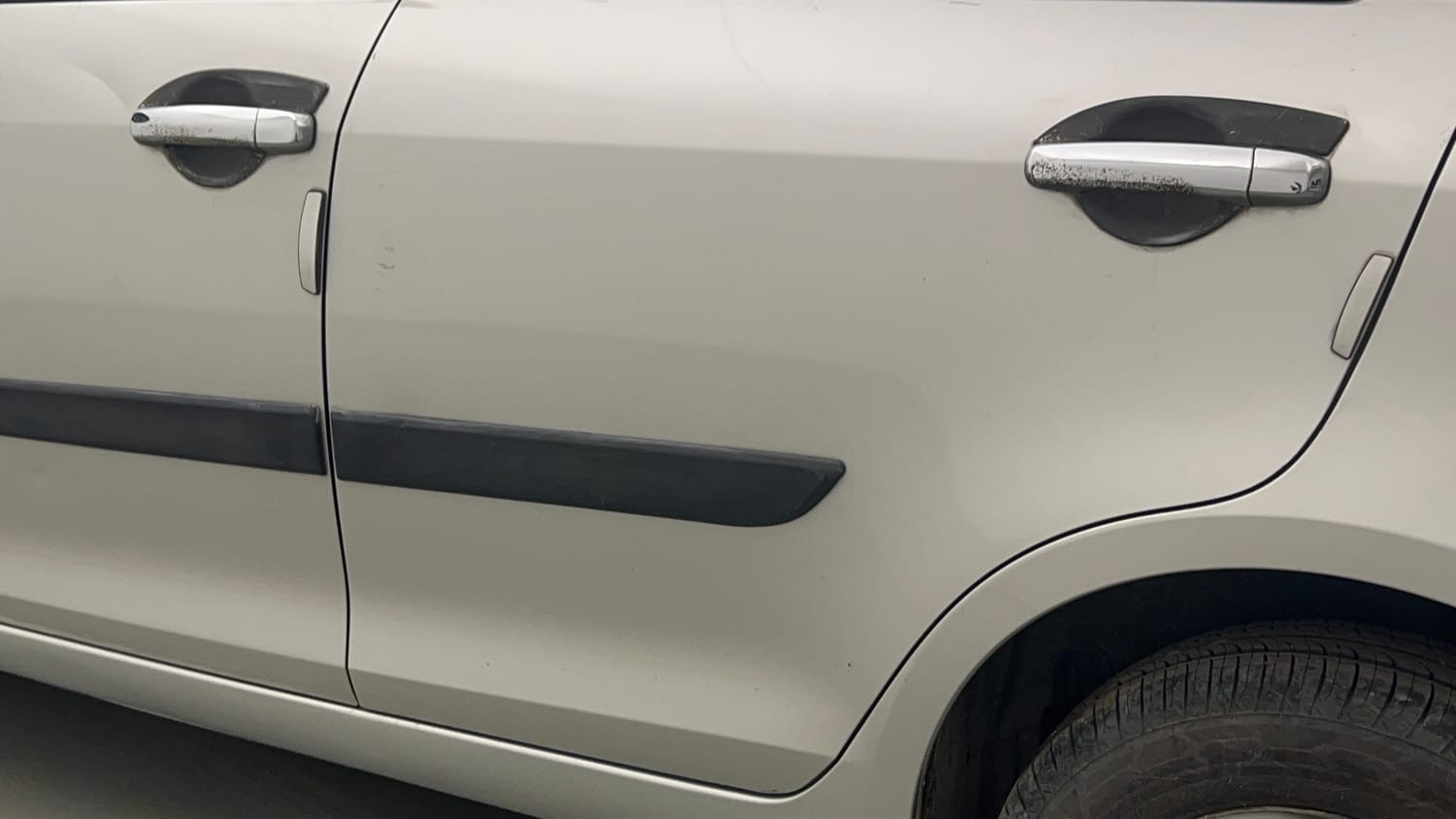 Used 2014 Maruti Suzuki Swift Dzire VXI Petrol Manual dents MINOR DENT