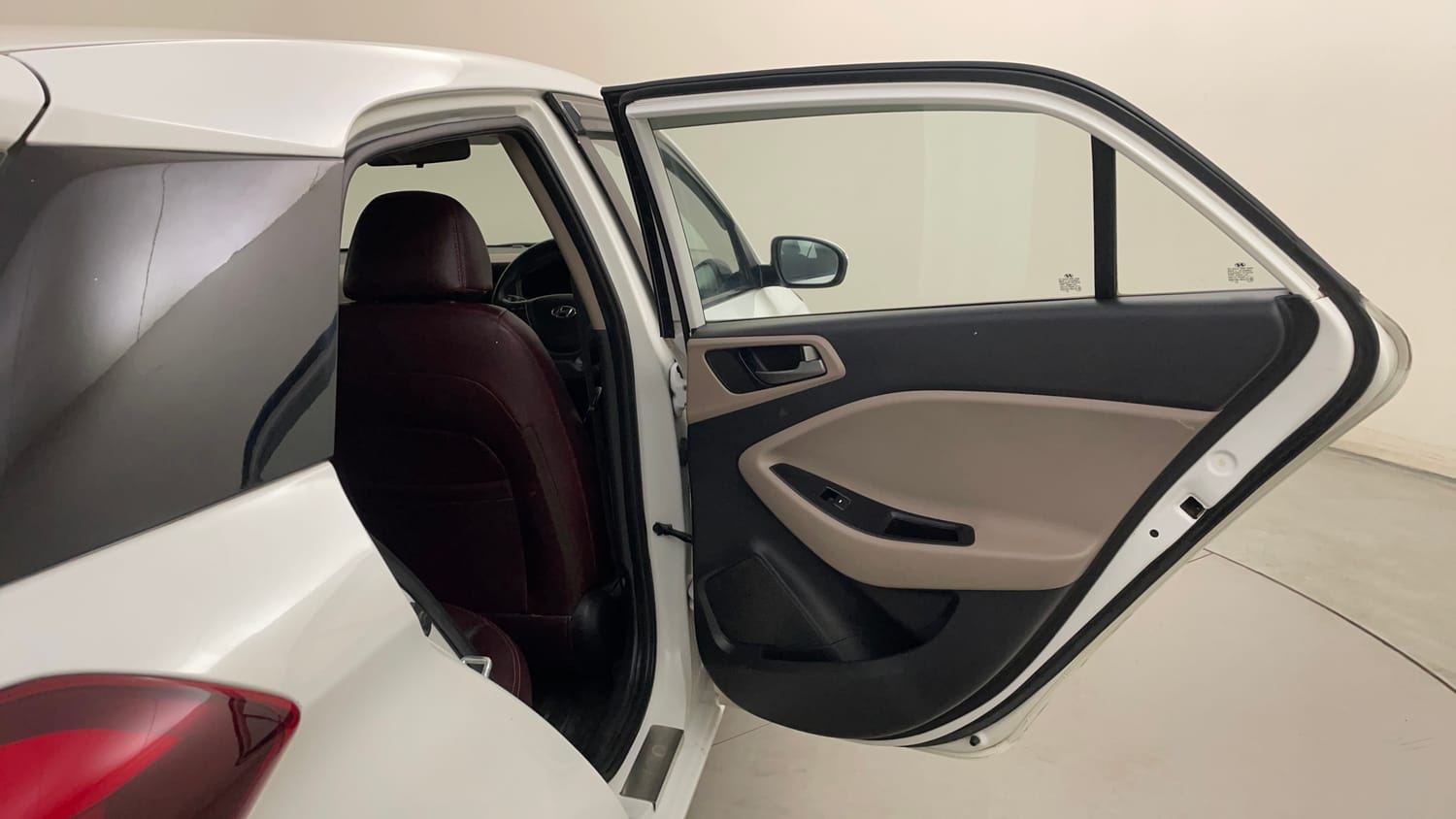 Used 2016 Hyundai Elite i20 Asta 1.4 CRDI (O) Diesel Manual interior RIGHT REAR DOOR OPEN VIEW