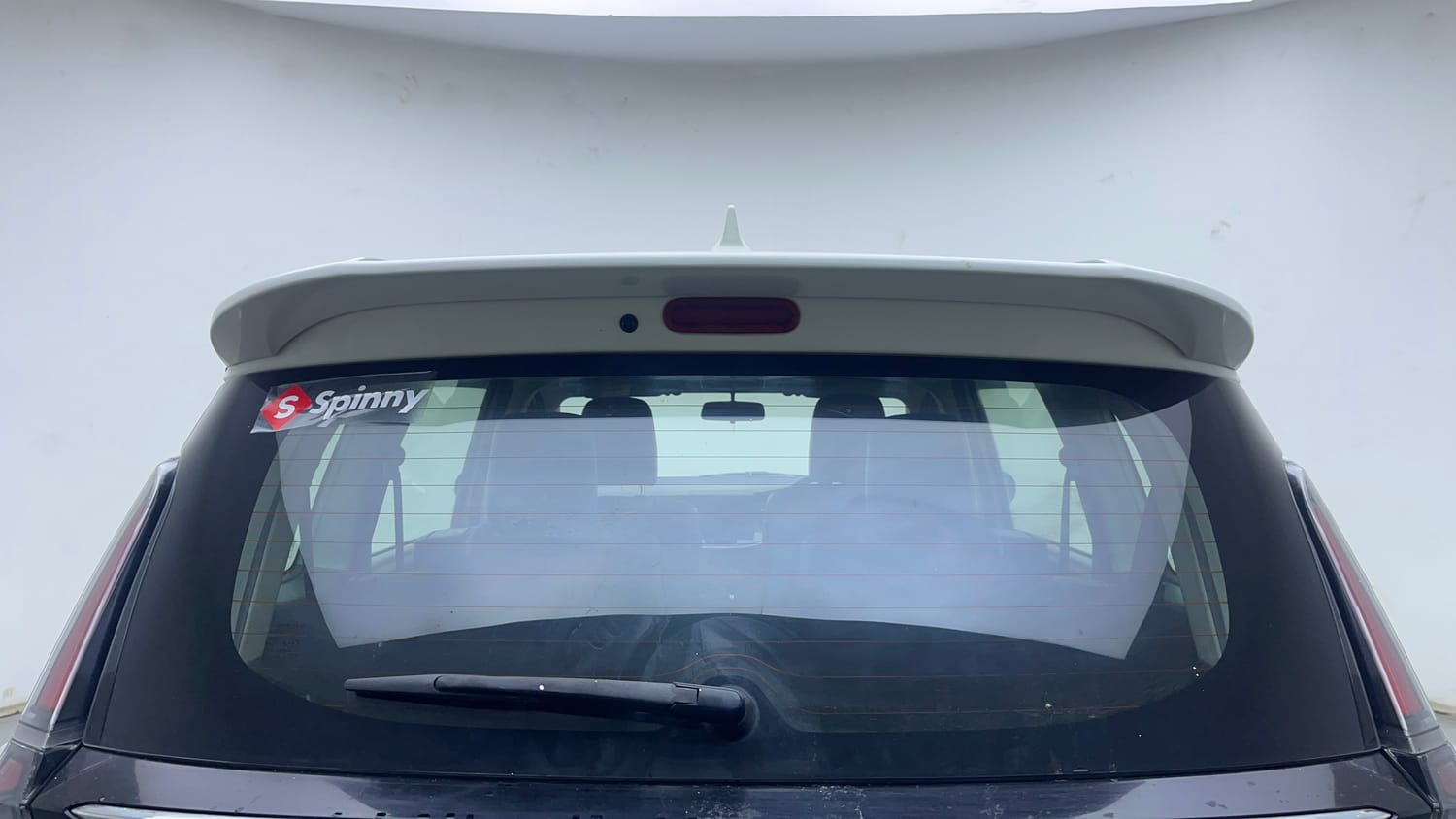 Used 2022 Maruti Suzuki XL6 Alpha MT Petrol Petrol Manual exterior BACK WINDSHIELD VIEW