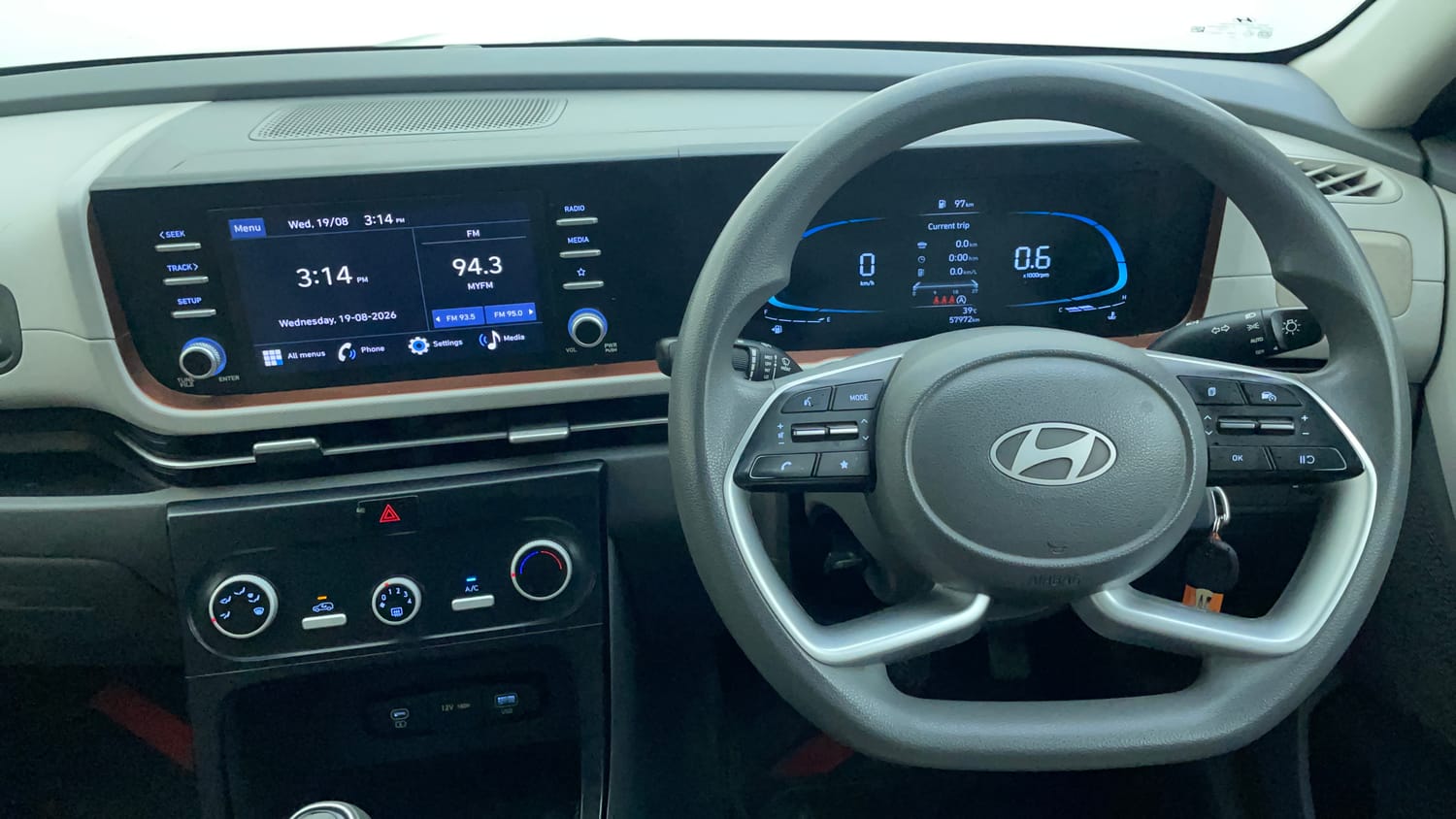 Used 2024 Hyundai Creta 1.5 MPi Petrol MT S Petrol Manual interior STEERING VIEW