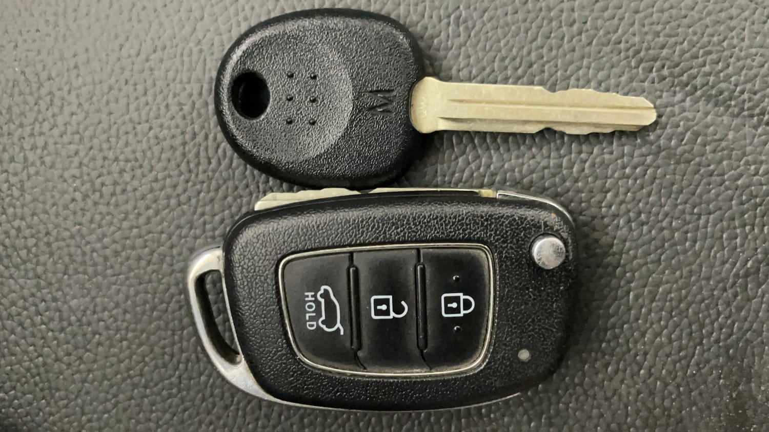 Used 2022 Hyundai Venue SX 1.0 Turbo Petrol Manual extra CAR KEY VIEW