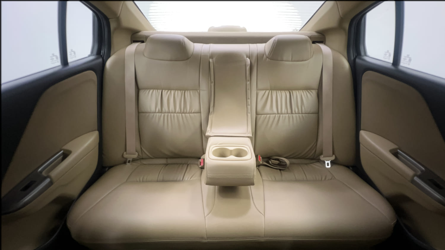 Used 2016 Honda City V Petrol Manual interior REAR SEAT CONDITION VIEW