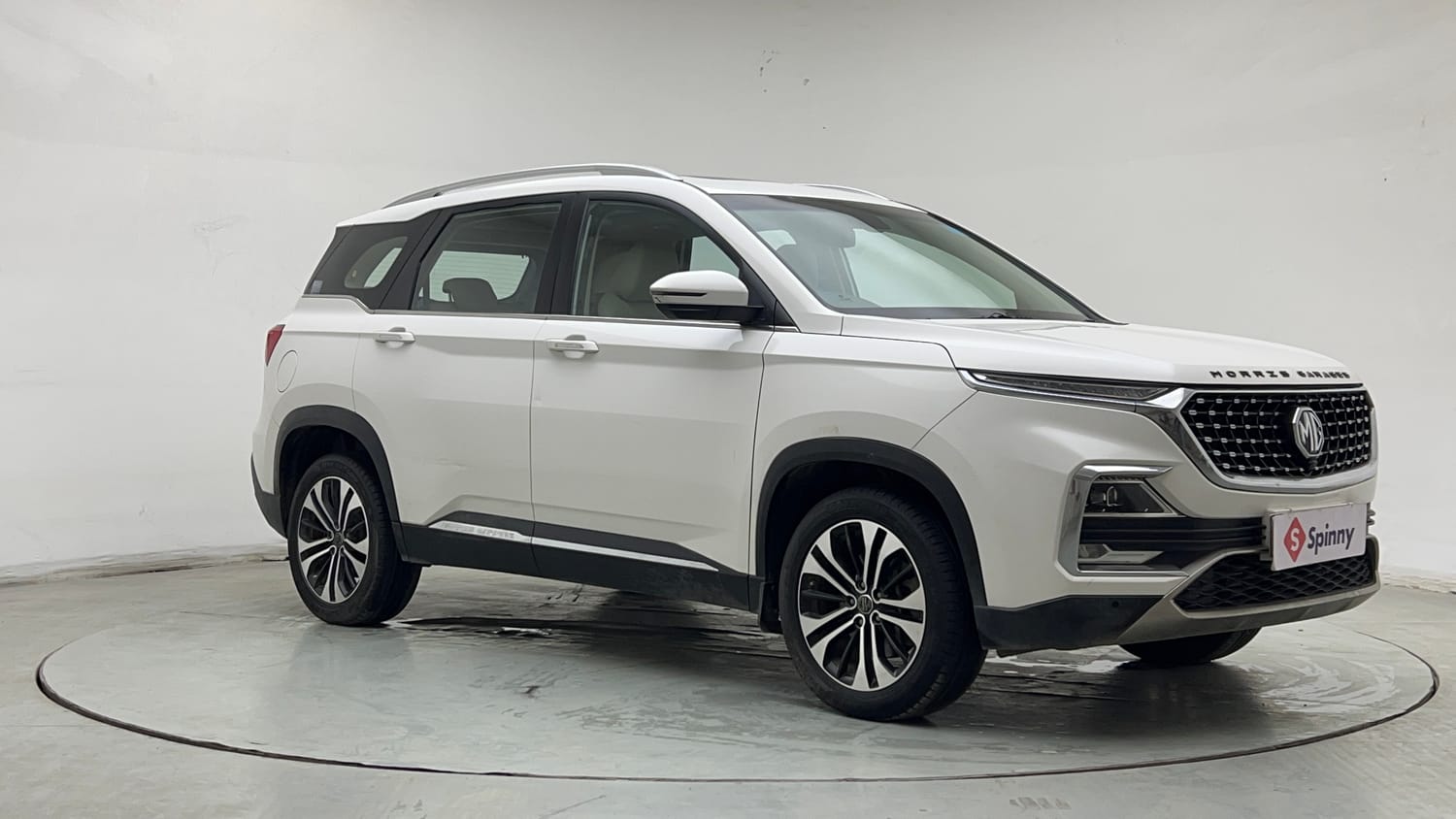 Used 2022 MG Motors Hector Sharp 1.5 Petrol Turbo Hybrid MT Hybrid Manual exterior RIGHT FRONT CORNER VIEW