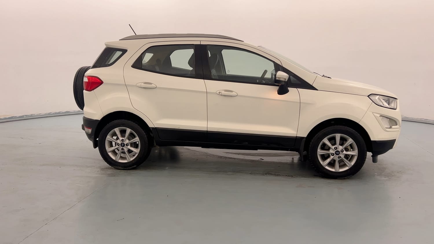 Used 2017 Ford EcoSport Titanium 1.5L Ti-VCT Petrol Manual exterior RIGHT SIDE VIEW
