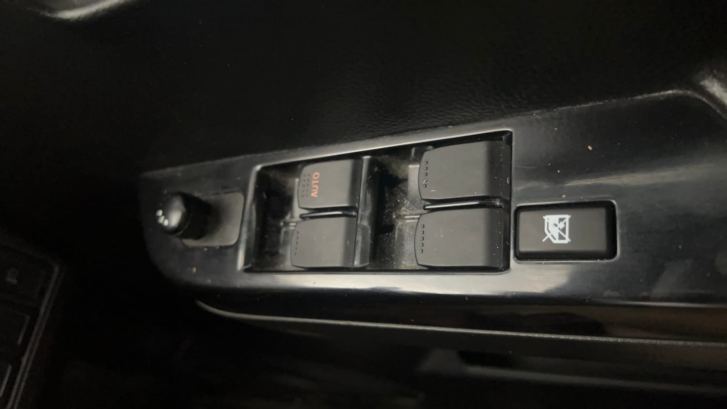 Used 2018 Maruti Suzuki Wagon R 1.0 VXI AMT Petrol Automatic top_features Power windows