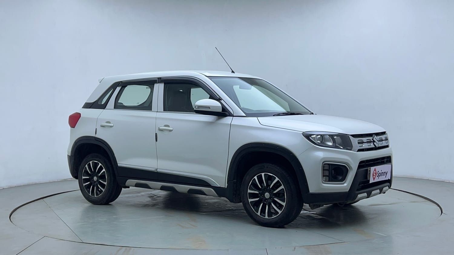 Used 2021 maruti-suzuki Vitara Brezza LXi Petrol Manual exterior RIGHT FRONT CORNER VIEW