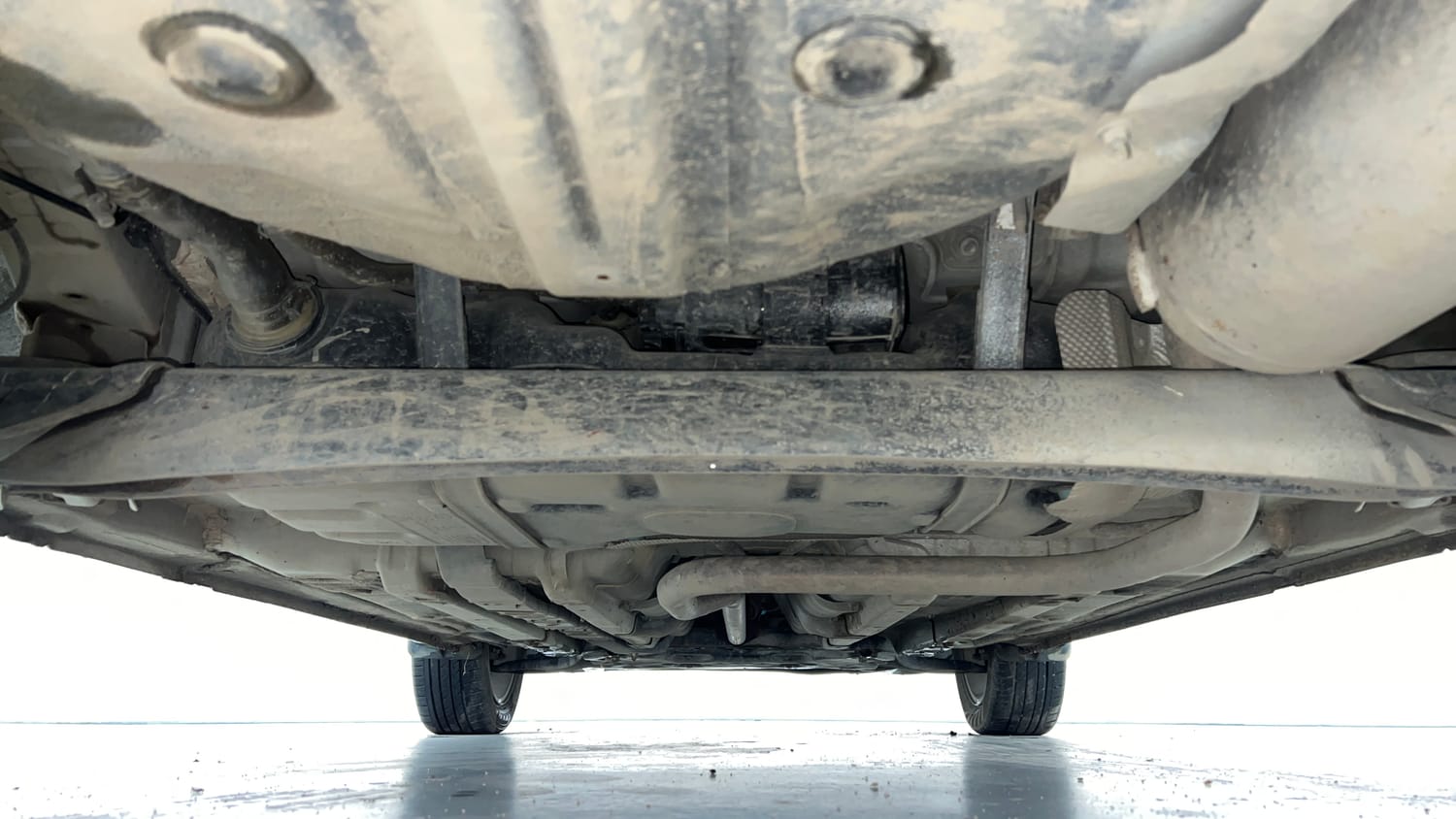 Used 2015 Hyundai Elite i20 Asta 1.2 Petrol Manual extra REAR UNDERBODY VIEW (TAKEN FROM REAR)