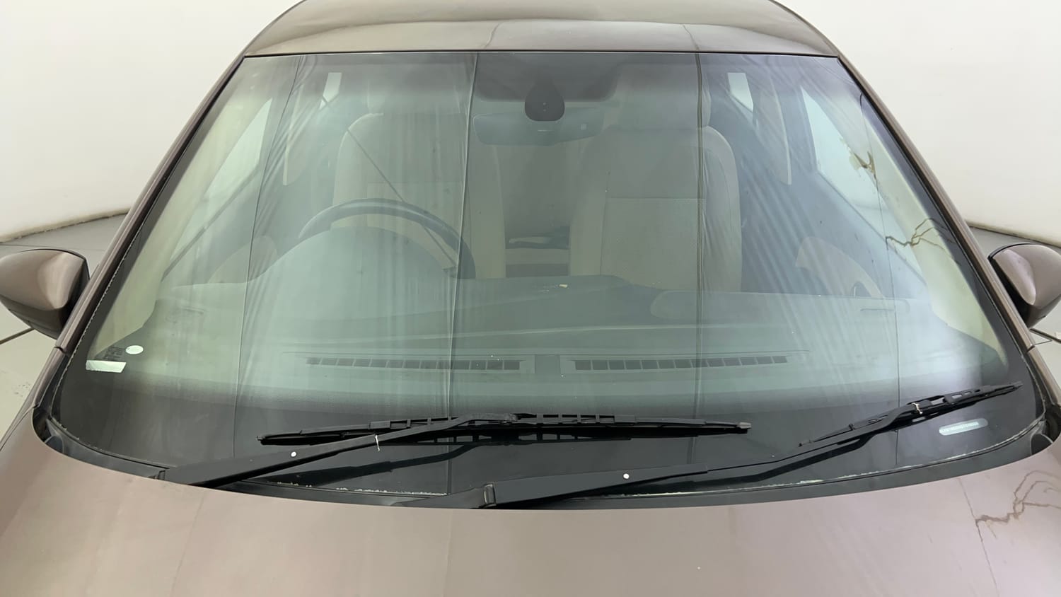 Used 2016 Volkswagen Polo Highline1.5L (D) Diesel Manual exterior FRONT WINDSHIELD VIEW