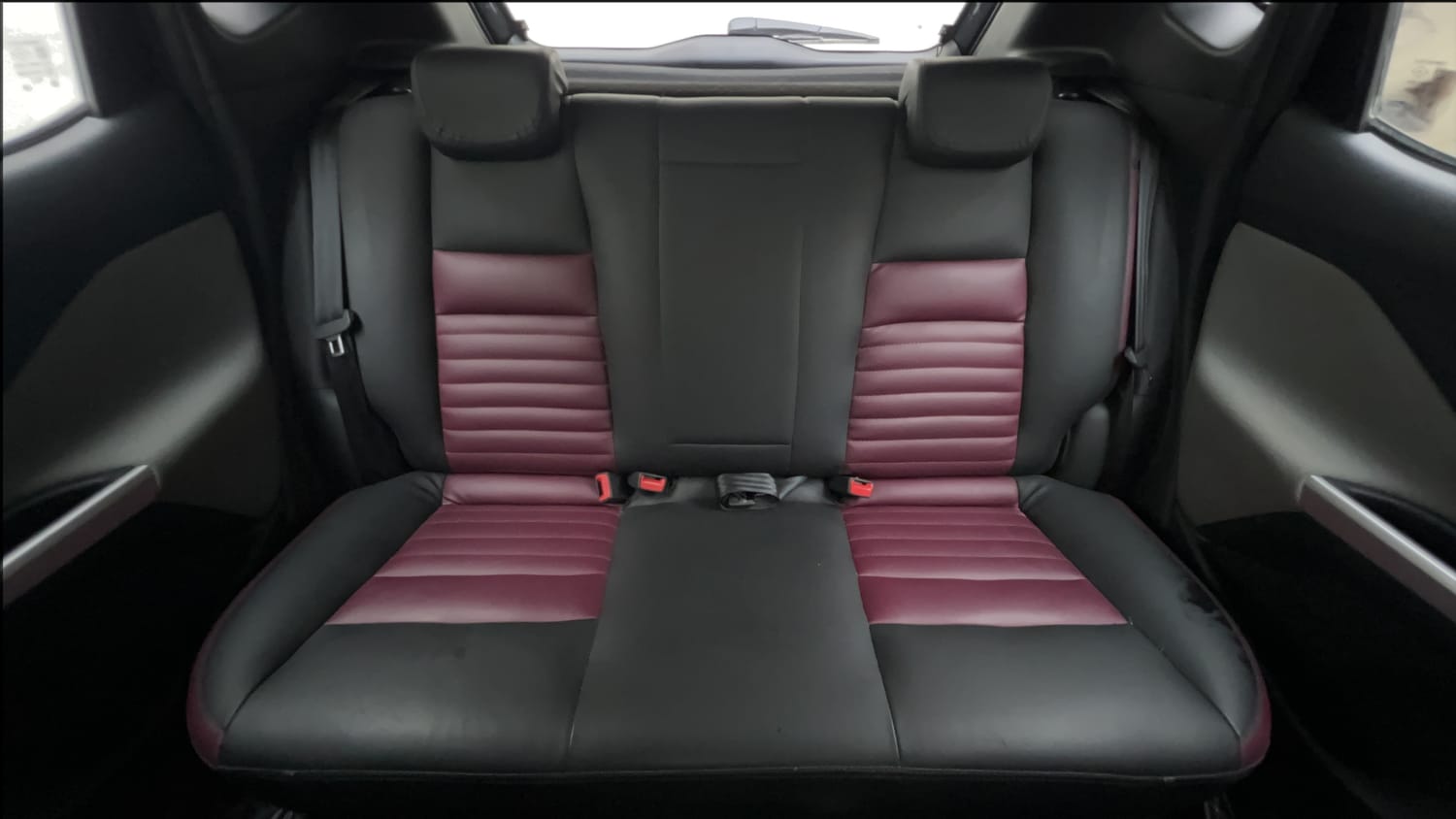Used 2023 Nissan Magnite XL Petrol+Cng (Outside fitted) Cng Manual interior REAR SEAT CONDITION VIEW