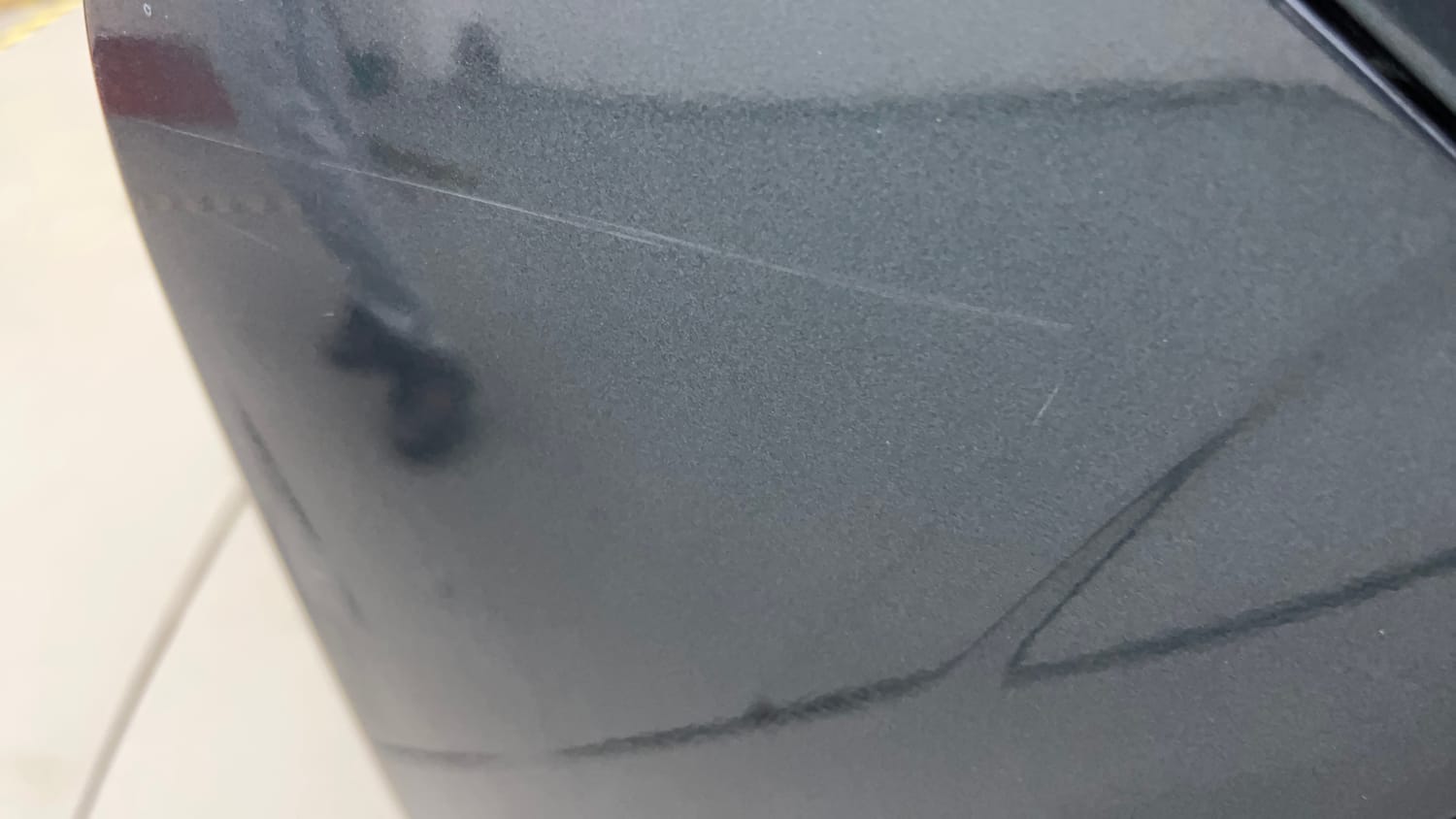 Used 2023 Mahindra XUV 300 W4 1.2 Petrol Petrol Manual dents MINOR SCRATCH
