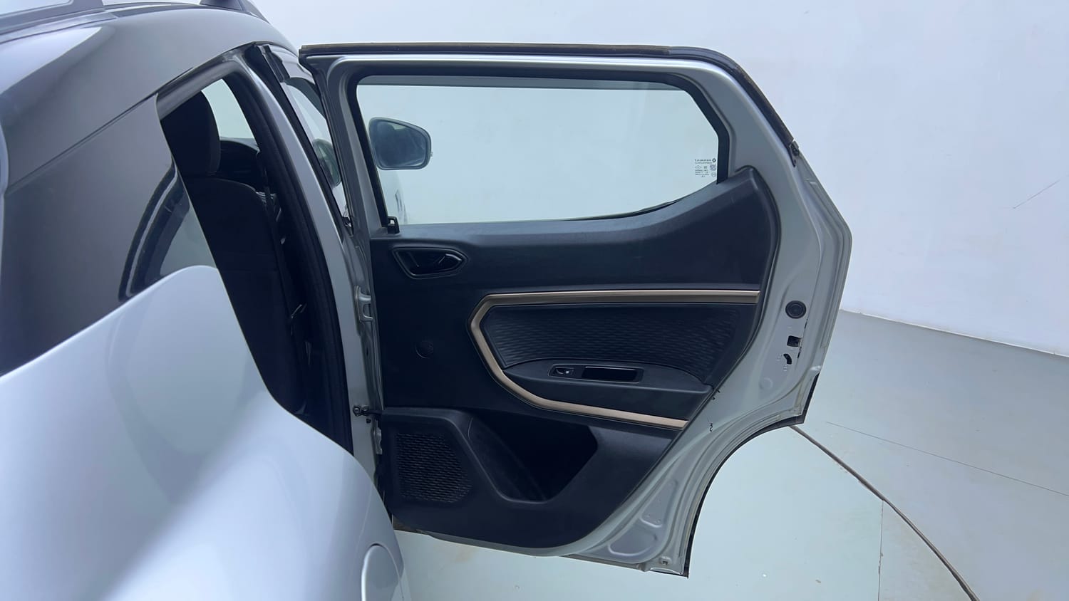 Used 2021 Renault Kiger RXT 1.0 Turbo MT Petrol Manual interior RIGHT REAR DOOR OPEN VIEW