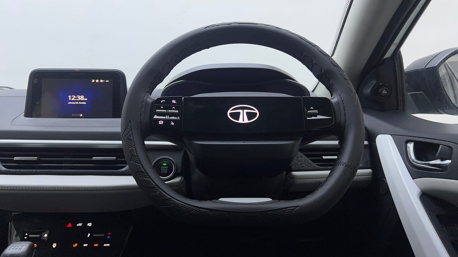 Used 2023 Tata Nexon Creative 1.2 Revotron Petrol 6MT Petrol Manual interior STEERING VIEW