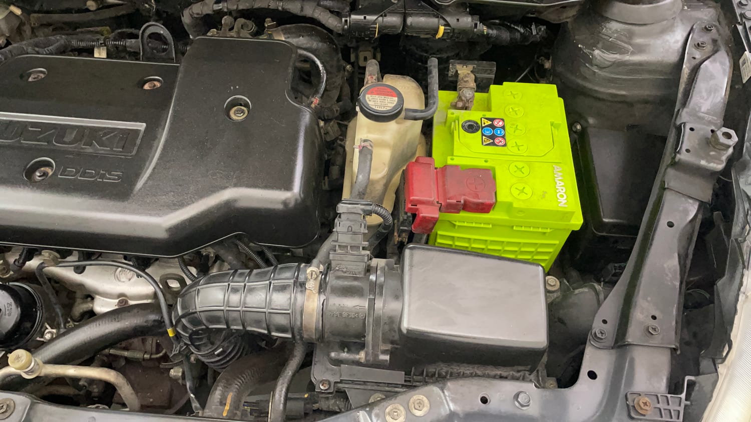 Used 2016 Maruti Suzuki Swift VDi (O) Diesel Manual engine ENGINE LEFT SIDE VIEW