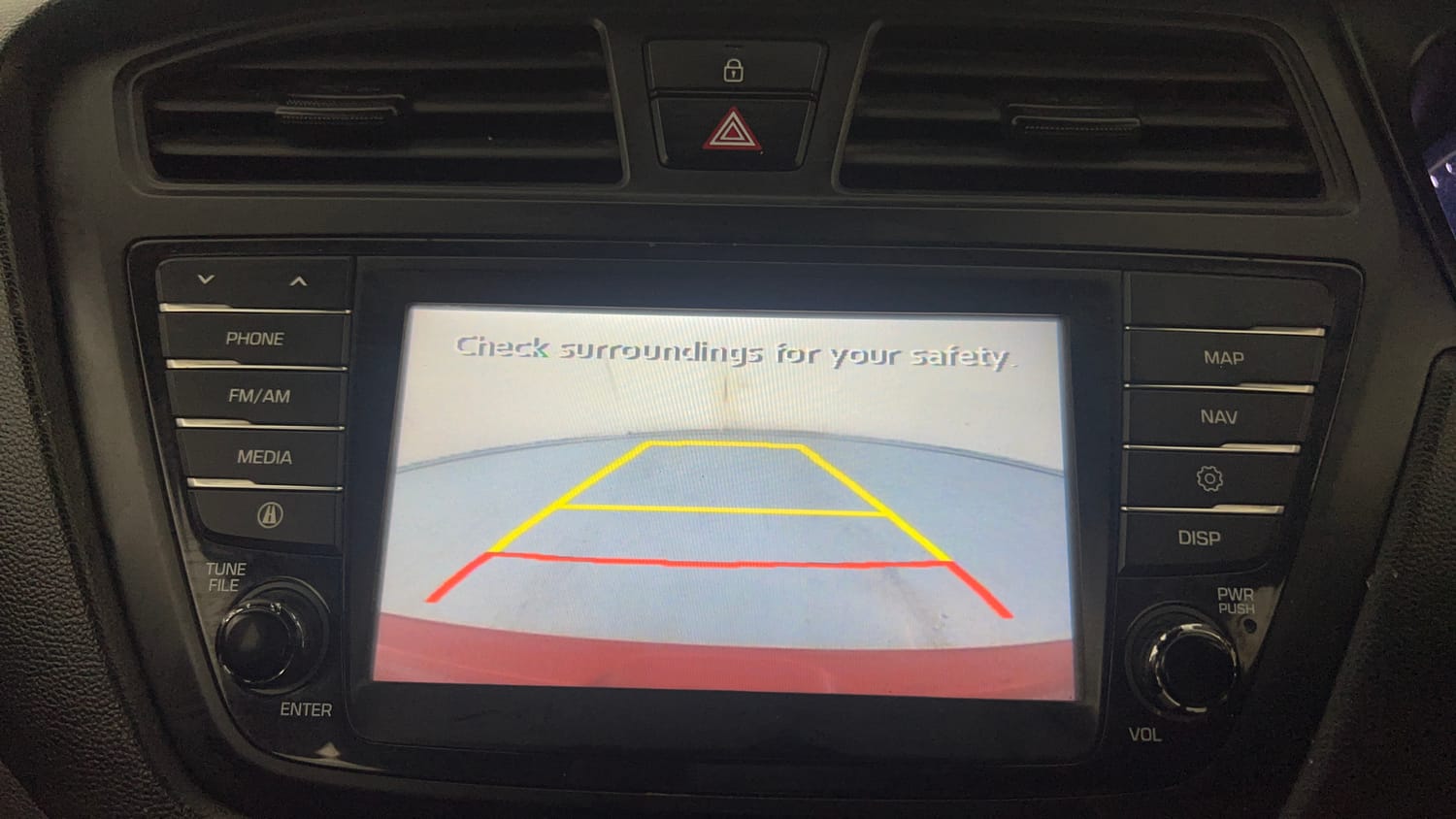 Used 2017 Hyundai Elite i20 Asta 1.2 Petrol Manual top_features Rear camera