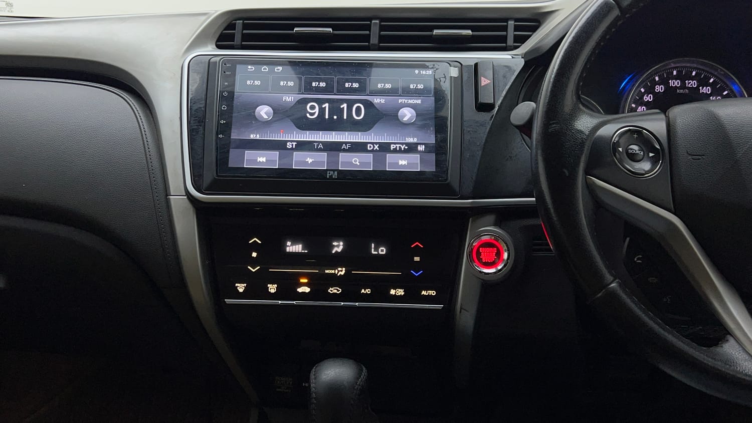 Used 2017 Honda City ZX CVT Petrol Petrol Automatic interior MUSIC SYSTEM & AC CONTROL VIEW