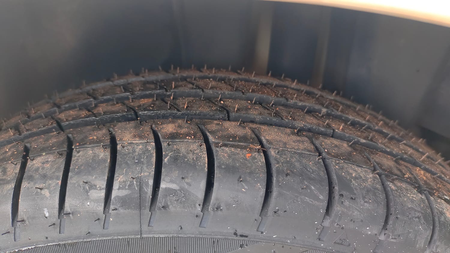 Used 2018 Maruti Suzuki Ciaz Zeta 1.4 MT Petrol Manual tyres LEFT REAR TYRE TREAD VIEW