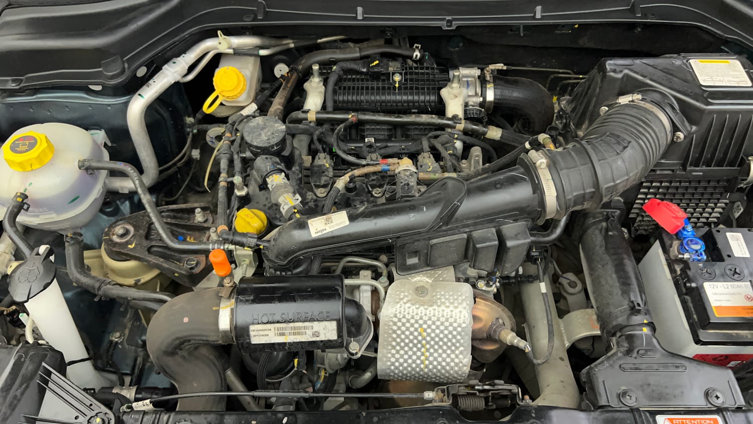 Used 2023 Mahindra XUV 300 W4 1.2 Petrol Petrol Manual engine ENGINE RIGHT SIDE VIEW