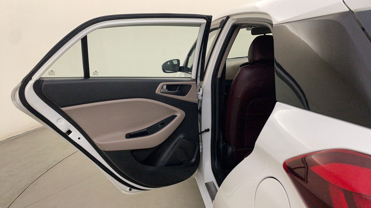Used 2016 Hyundai Elite i20 Asta 1.4 CRDI (O) Diesel Manual interior LEFT REAR DOOR OPEN VIEW