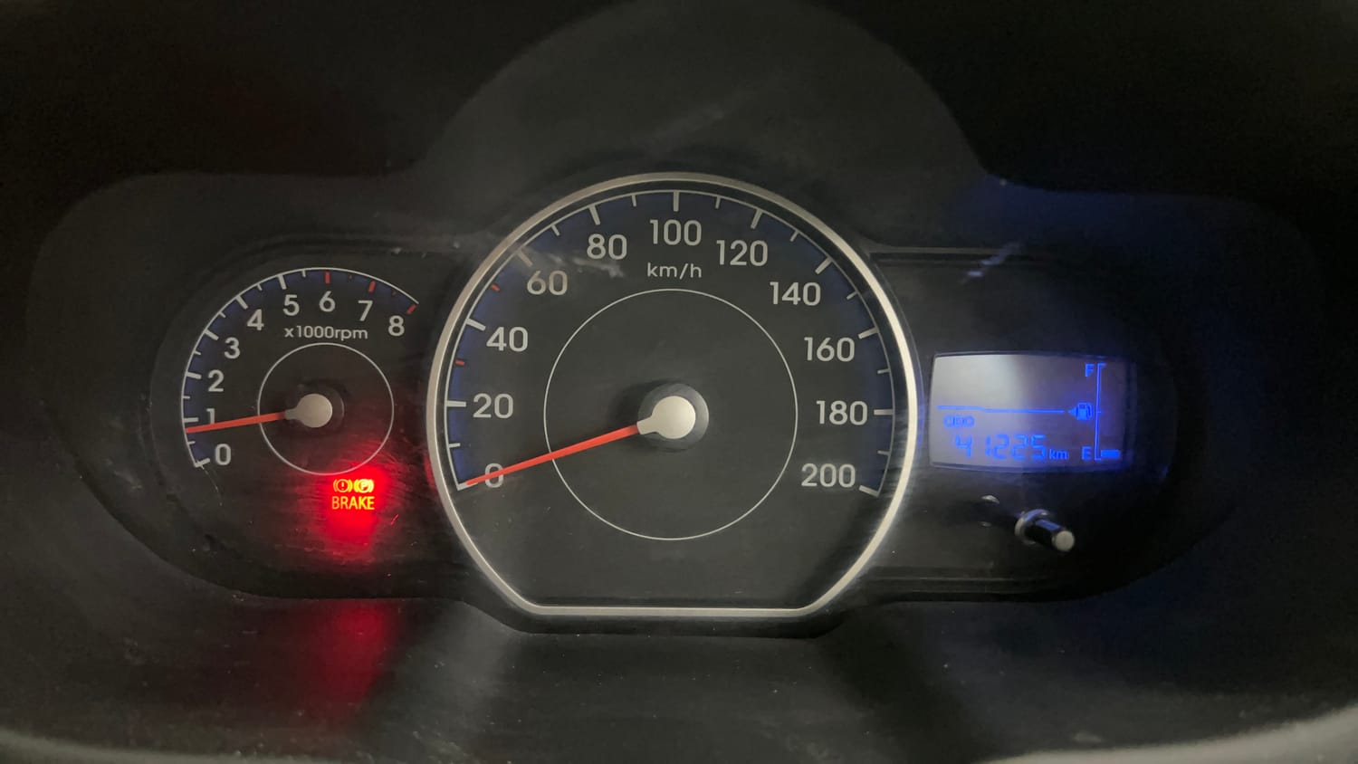 Used 2013 Hyundai i10 Magna 1.1 iRDE2 Petrol Manual interior CLUSTERMETER VIEW