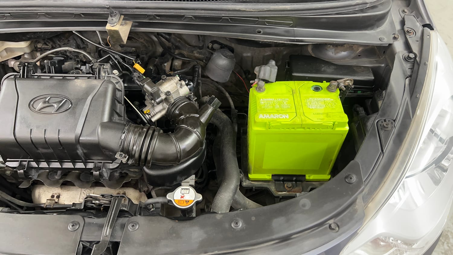Used 2013 Hyundai i10 Magna 1.1 iRDE2 Petrol Manual engine ENGINE LEFT SIDE VIEW