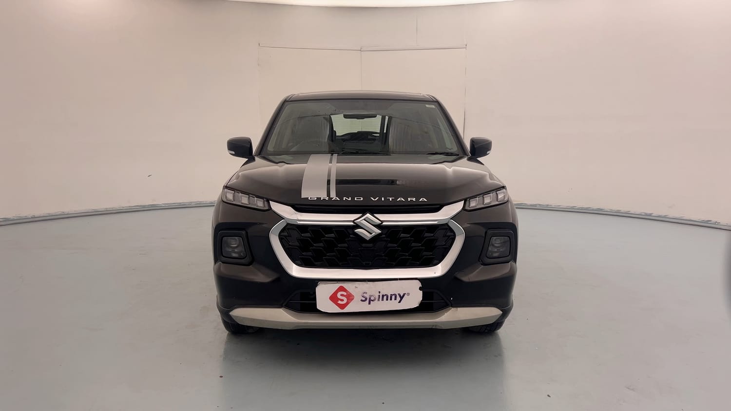 Used 2023 Maruti Suzuki Grand Vitara Zeta Smart Hybrid Petrol Manual exterior FRONT VIEW