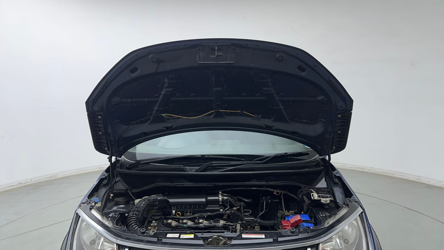 Used 2020 Maruti Suzuki Ignis Zeta 1.2 MT Petrol Manual engine ENGINE & BONNET OPEN FRONT VIEW