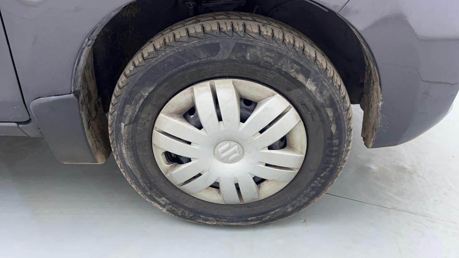 Used 2020 Maruti Suzuki Alto 800 LXi Petrol Manual tyres RIGHT FRONT TYRE RIM VIEW