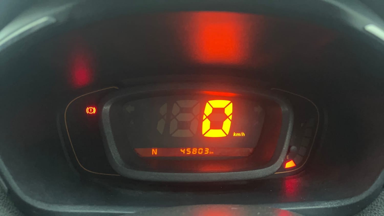 Used 2018 Renault Kwid CLIMBER 1.0 AMT Petrol Automatic interior CLUSTERMETER VIEW