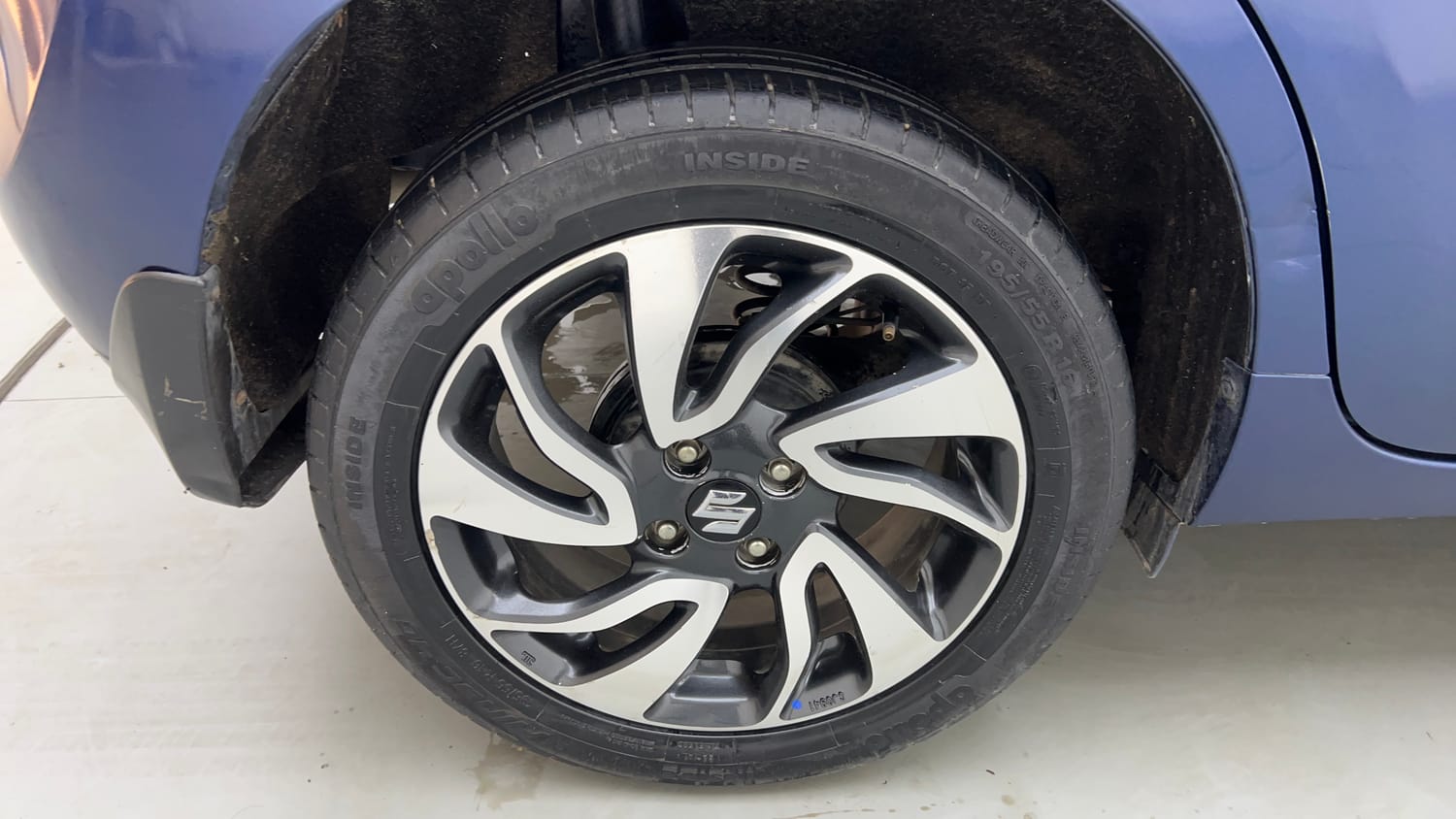 Used 2019 Maruti Suzuki Baleno Zeta Petrol Manual tyres RIGHT REAR TYRE RIM VIEW