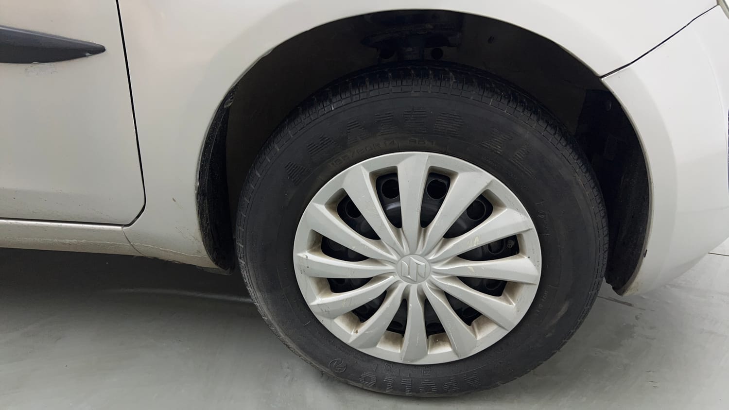 Used 2015 Maruti Suzuki Ritz Vxi BS-IV Petrol Manual tyres RIGHT FRONT TYRE RIM VIEW