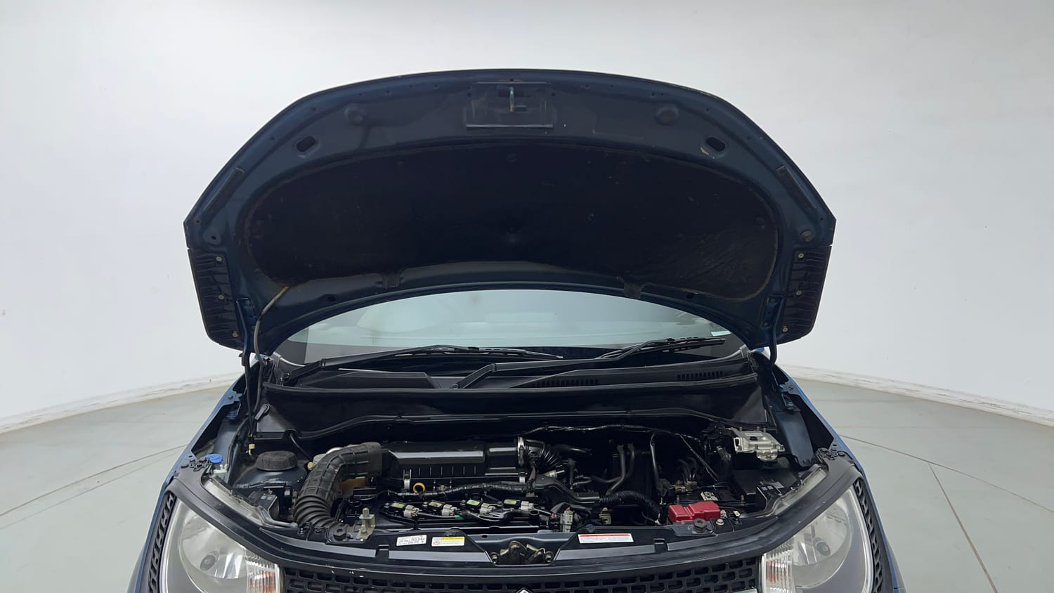 Used 2019 Maruti Suzuki Ignis Delta 1.2 MT Petrol Manual engine ENGINE & BONNET OPEN FRONT VIEW