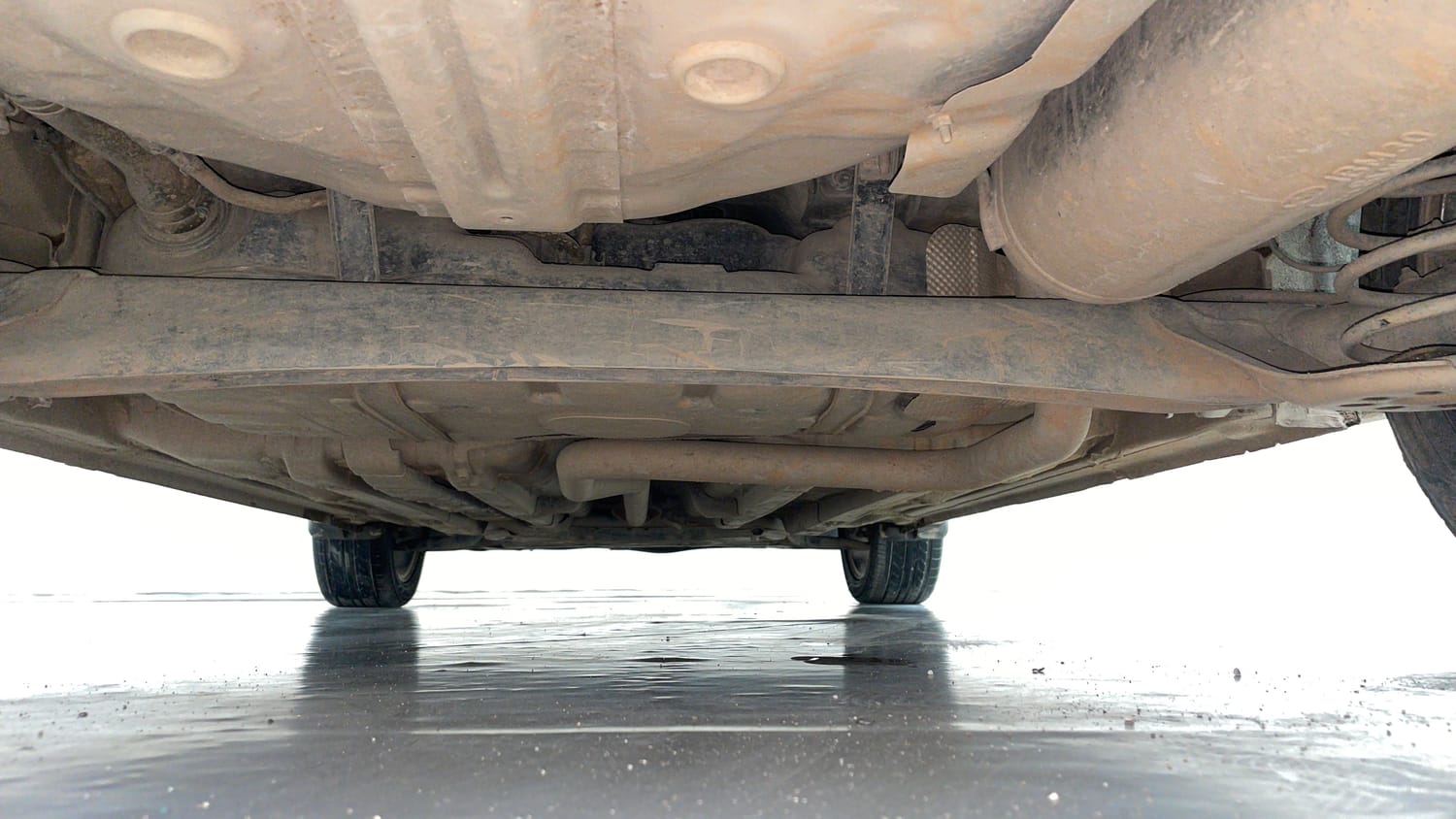 Used 2016 Hyundai Elite i20 Asta 1.4 CRDI (O) Diesel Manual extra REAR UNDERBODY VIEW (TAKEN FROM REAR)