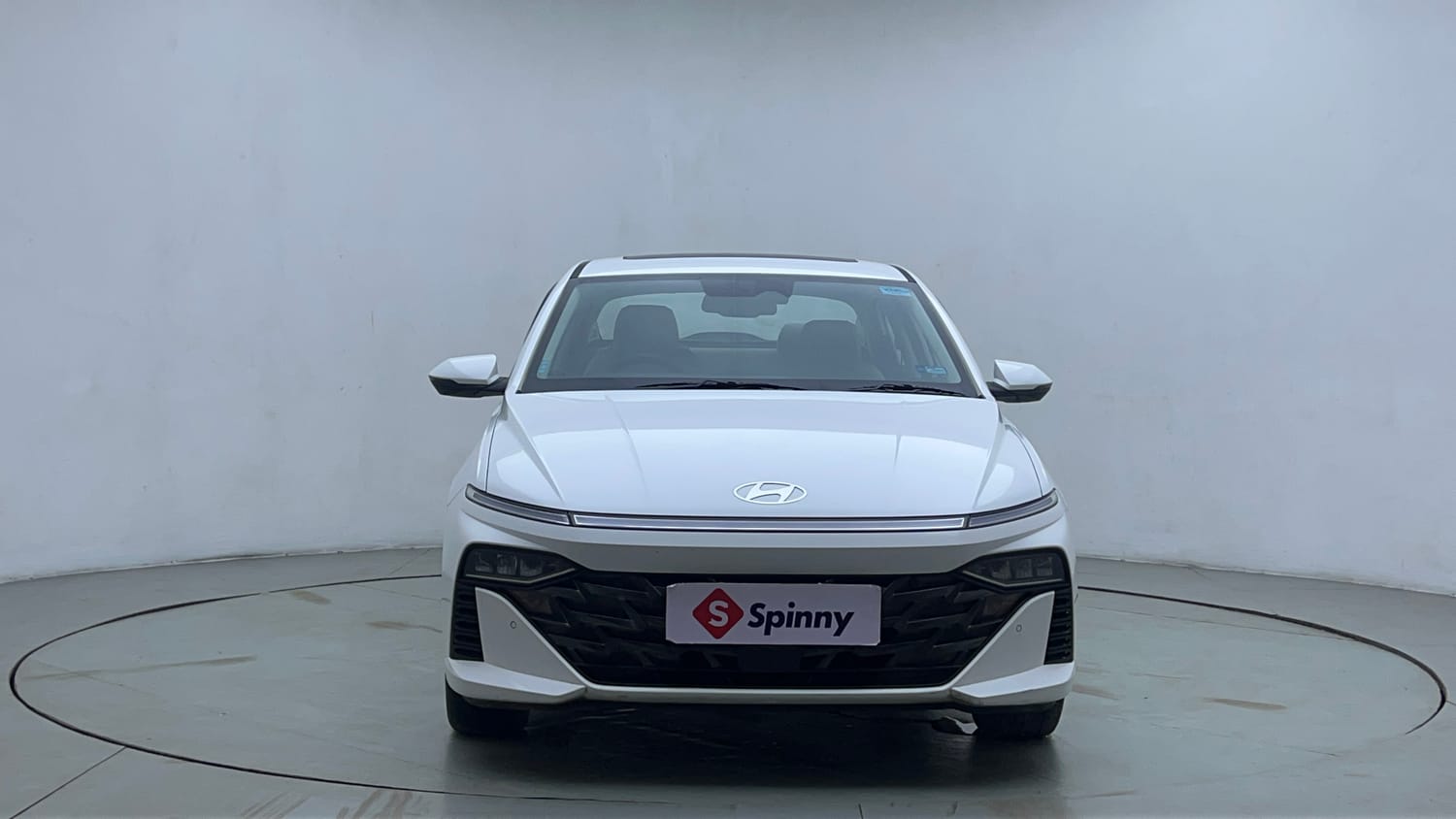 Used 2023 Hyundai Verna SX (O) 1.5 Petrol IVT Petrol Automatic exterior FRONT VIEW