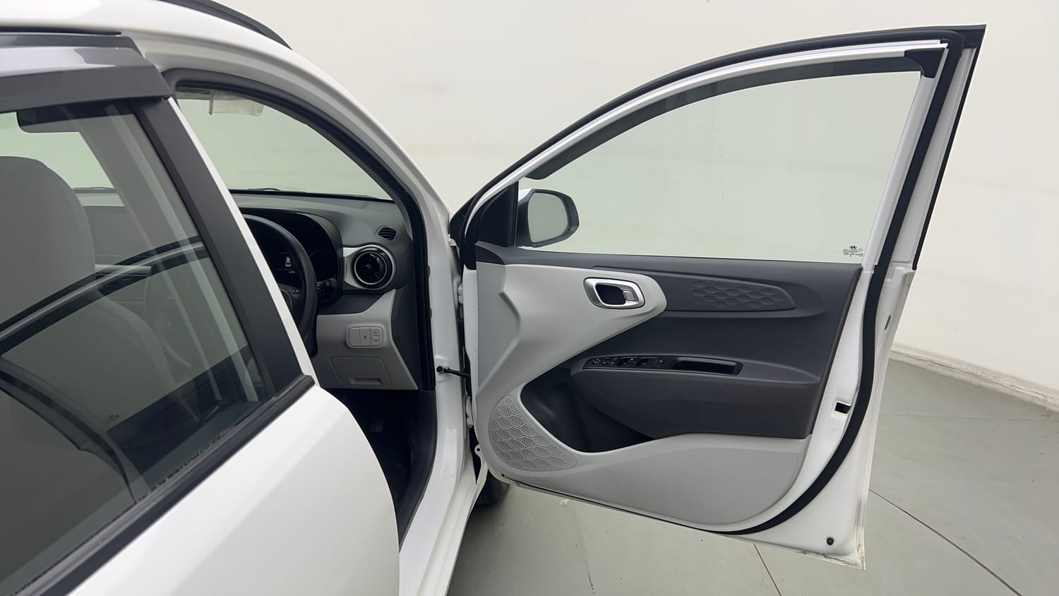 Used 2023 Hyundai Grand i10 Nios Sportz 1.2 Kappa VTVT Petrol Manual interior RIGHT FRONT DOOR OPEN VIEW