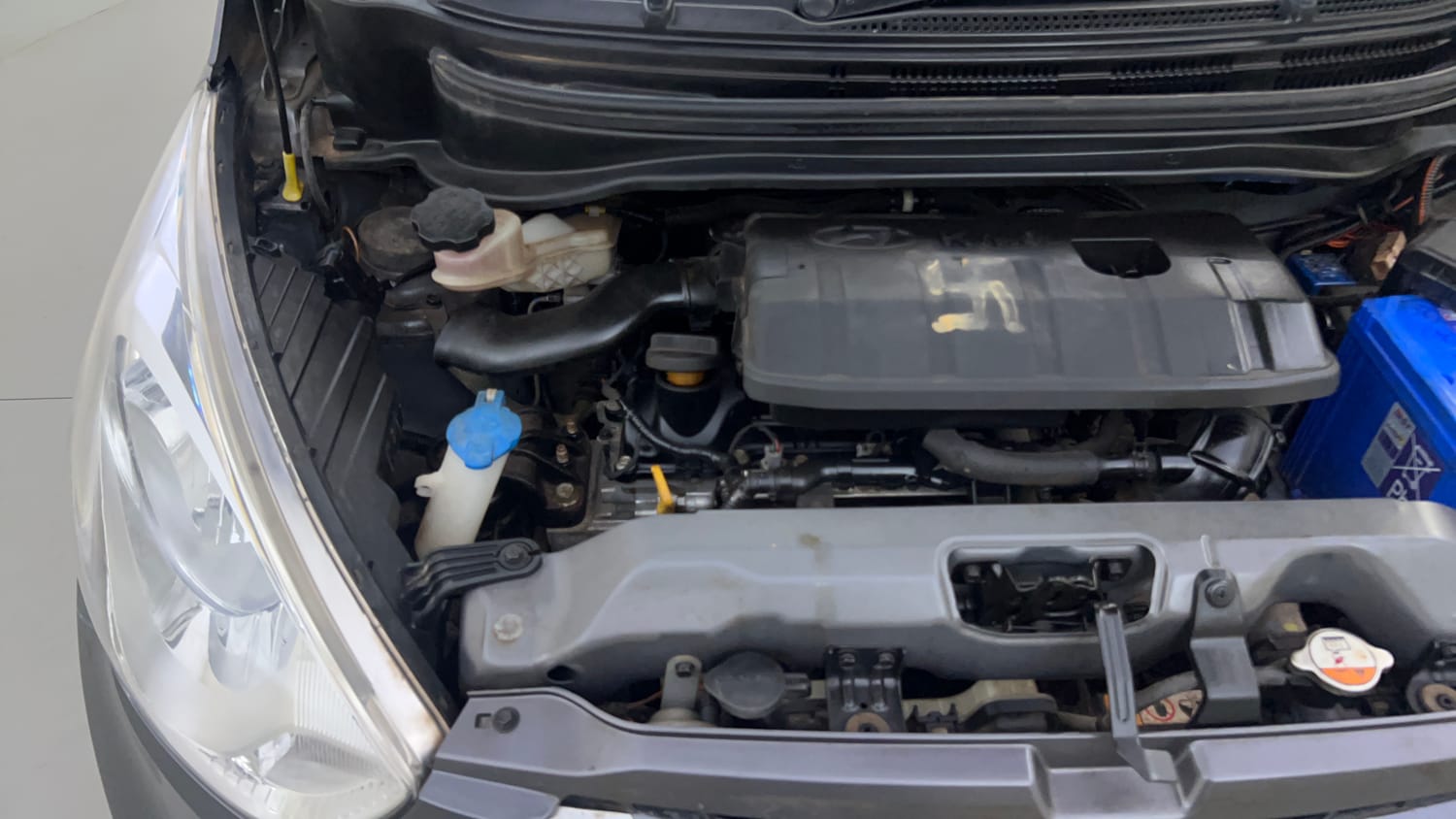 Used 2017 hyundai Eon Magna+ (O) Petrol Manual engine ENGINE RIGHT SIDE VIEW