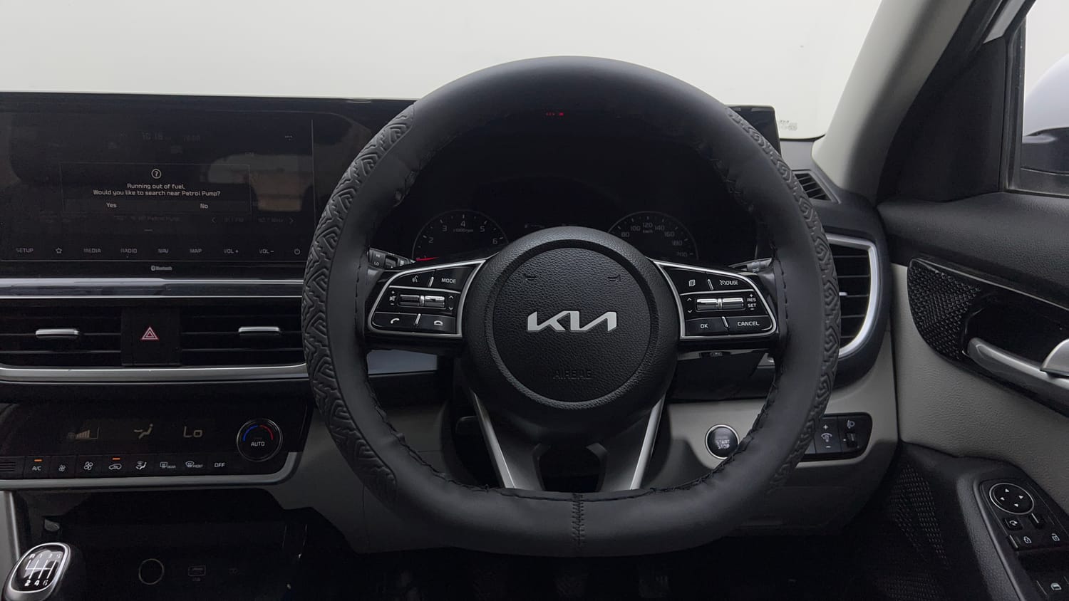 Used 2023 Kia Seltos HTX 1.5 Petrol Manual interior STEERING VIEW
