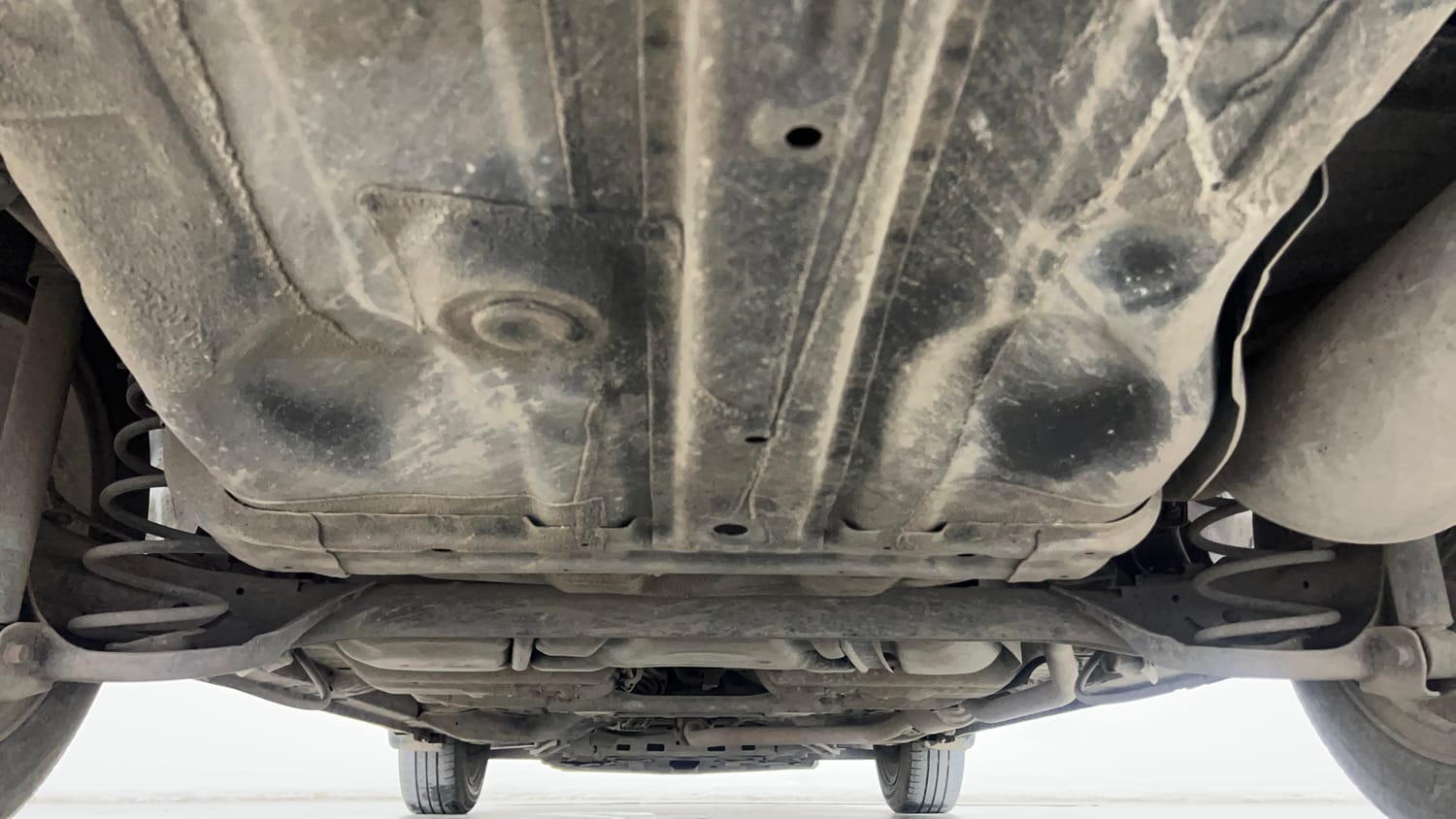 Used 2022 Honda City V Petrol Petrol Manual extra REAR UNDERBODY VIEW (TAKEN FROM REAR)