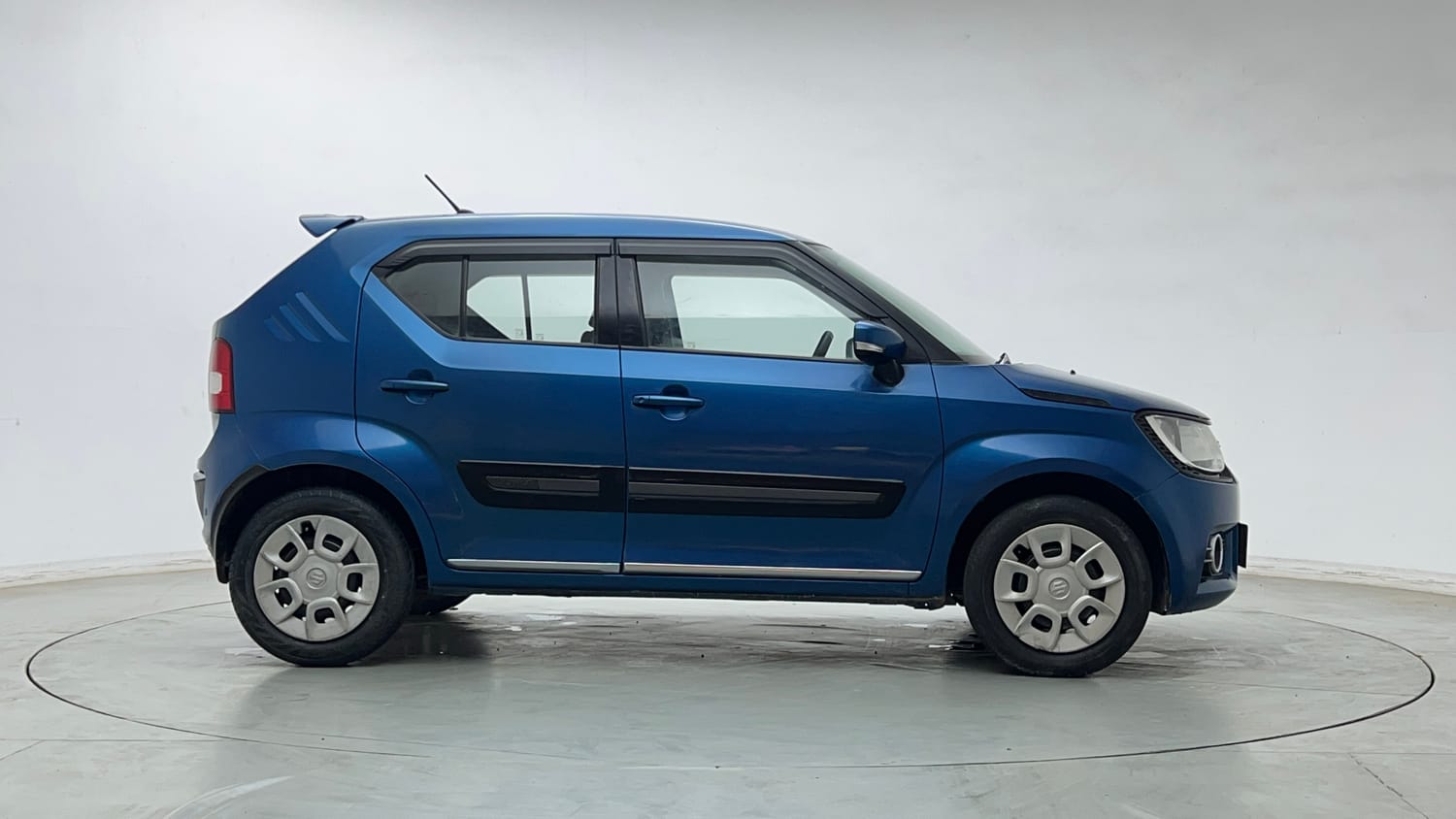 Used 2019 Maruti Suzuki Ignis Delta 1.2 MT Petrol Manual exterior RIGHT SIDE VIEW