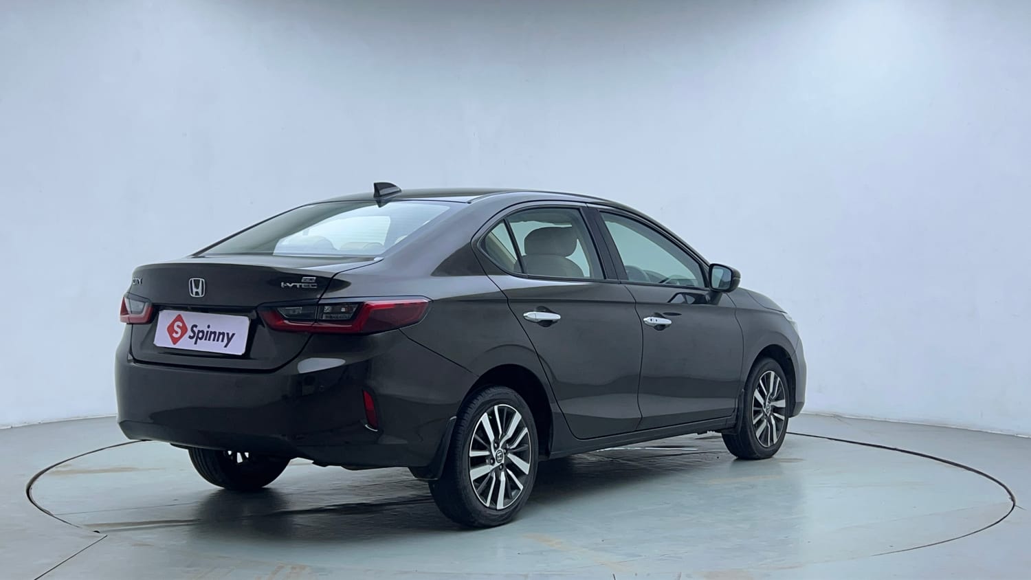 Used 2021 Honda City ZX CVT Petrol Petrol Automatic exterior RIGHT REAR CORNER VIEW