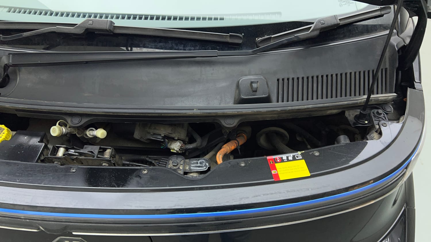 Used 2025 MG Motors Comet EV Exclusive FC Electric Automatic engine ENGINE LEFT SIDE VIEW